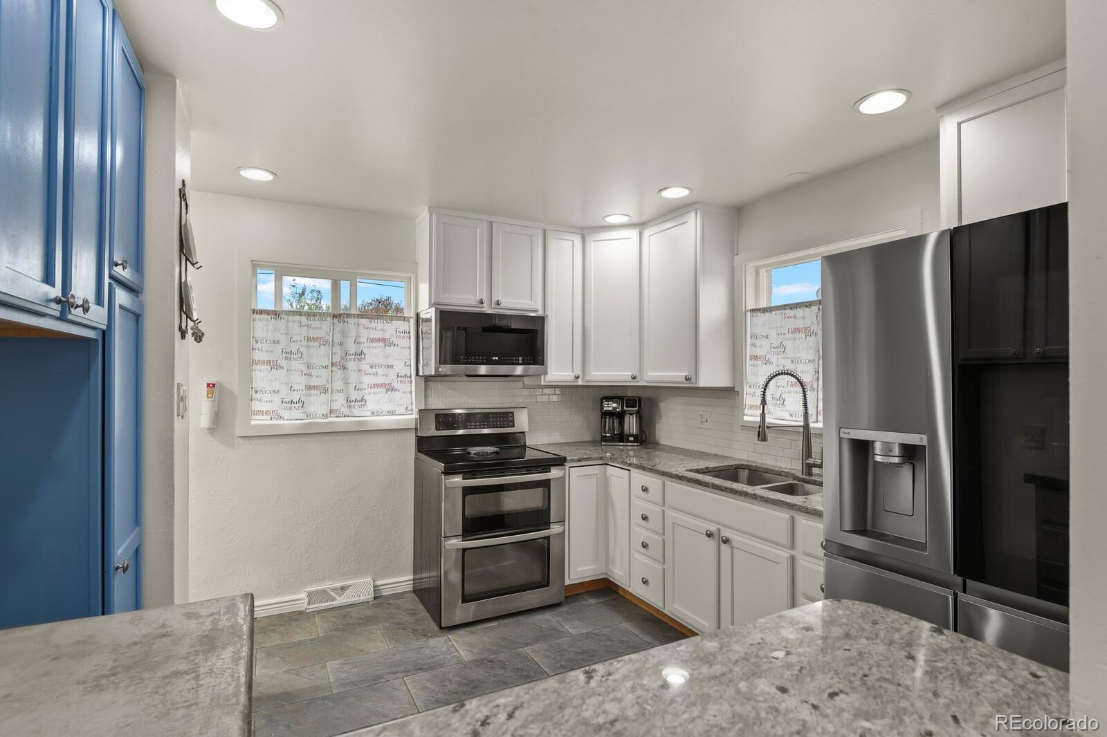 MLS Image #15 for 7201  avrum drive,denver, Colorado