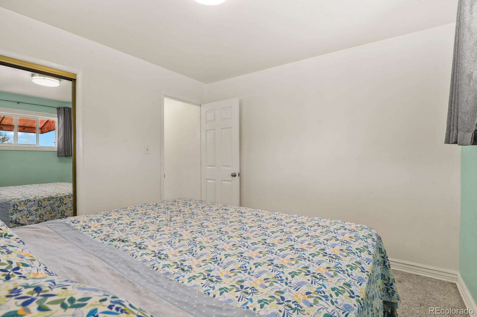 MLS Image #17 for 7201  avrum drive,denver, Colorado