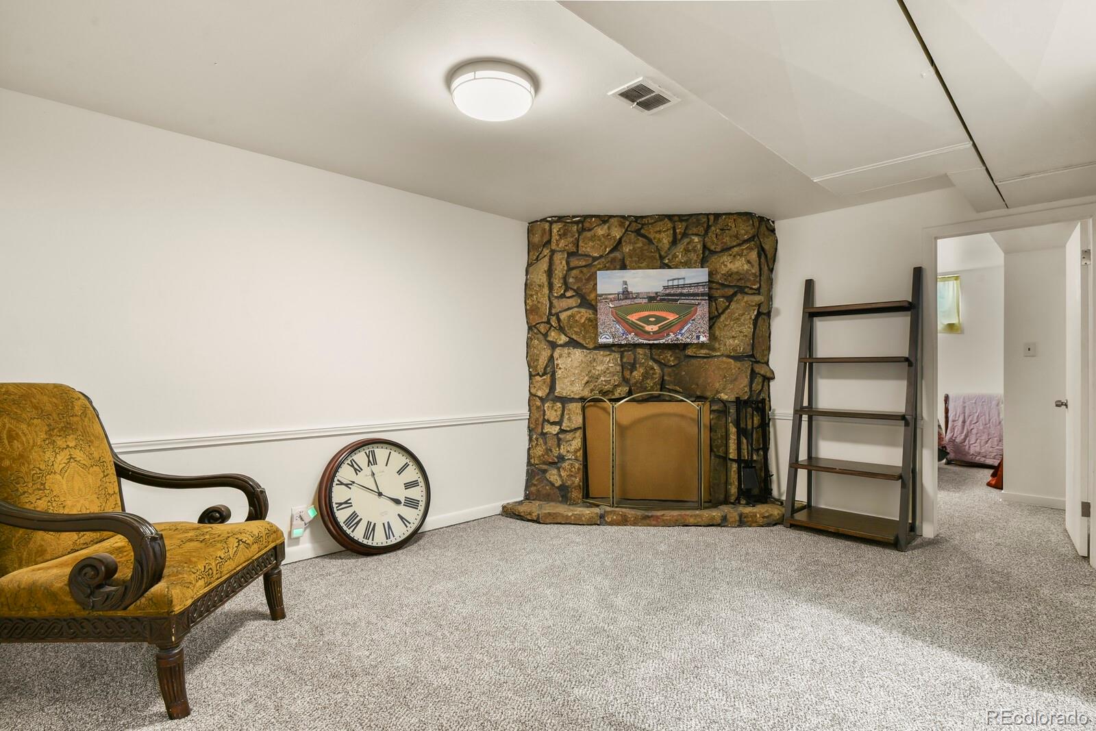 MLS Image #19 for 7201  avrum drive,denver, Colorado