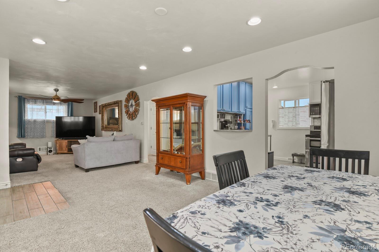 MLS Image #8 for 7201  avrum drive,denver, Colorado