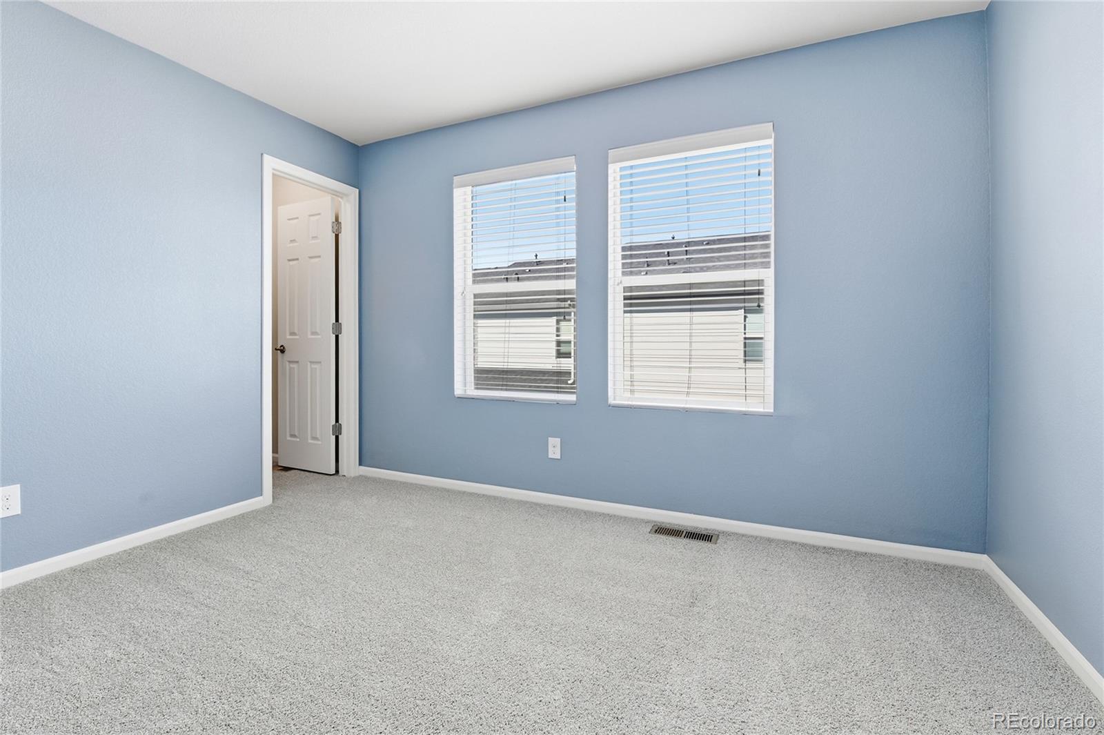 MLS Image #15 for 16148 e elk drive,denver, Colorado