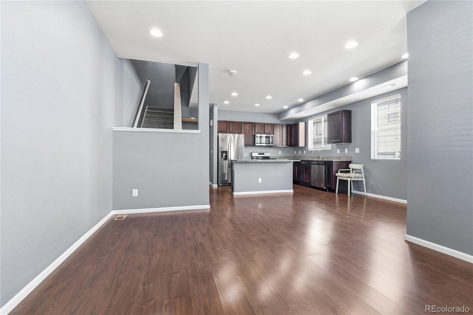 MLS Image #4 for 16148 e elk drive,denver, Colorado