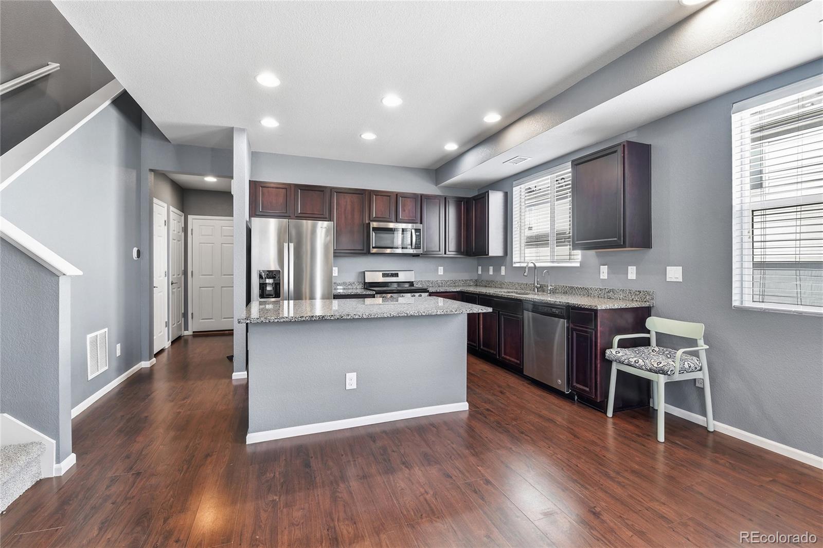 MLS Image #5 for 16148 e elk drive,denver, Colorado