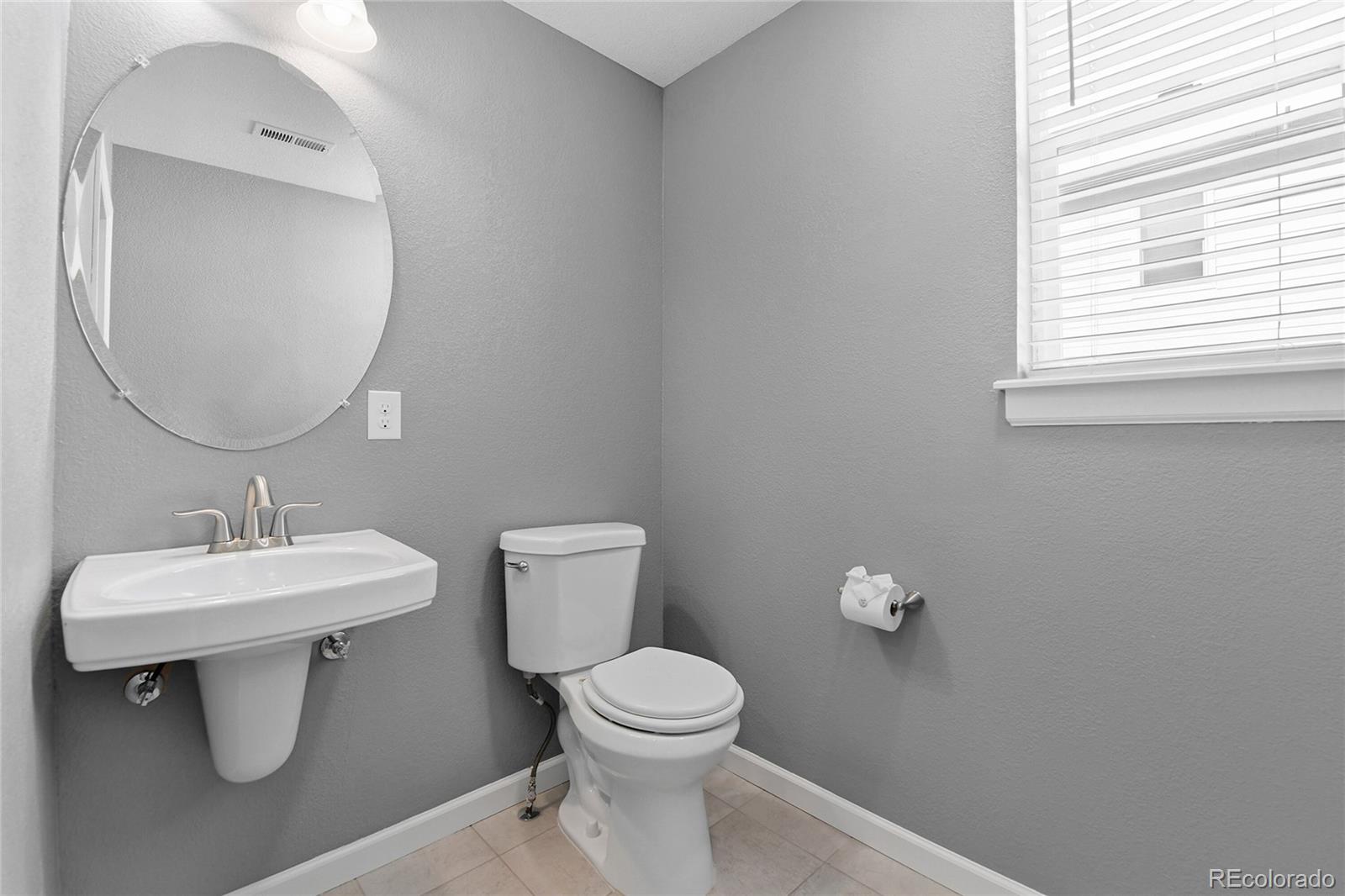 MLS Image #8 for 16148 e elk drive,denver, Colorado