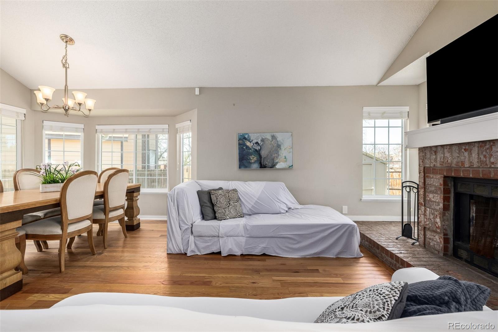MLS Image #5 for 1116 s rifle circle,aurora, Colorado