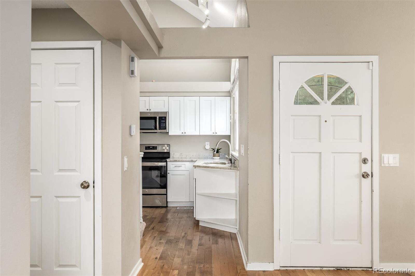 MLS Image #8 for 1116 s rifle circle,aurora, Colorado