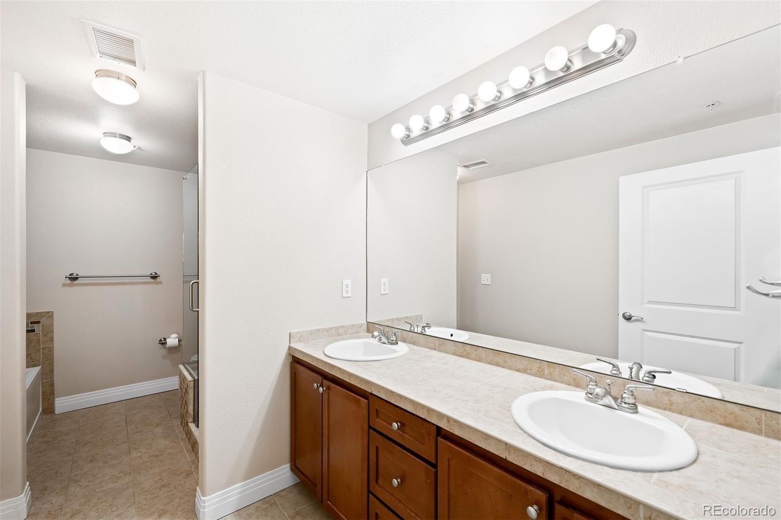MLS Image #8 for 9019 e panorama circle,centennial, Colorado