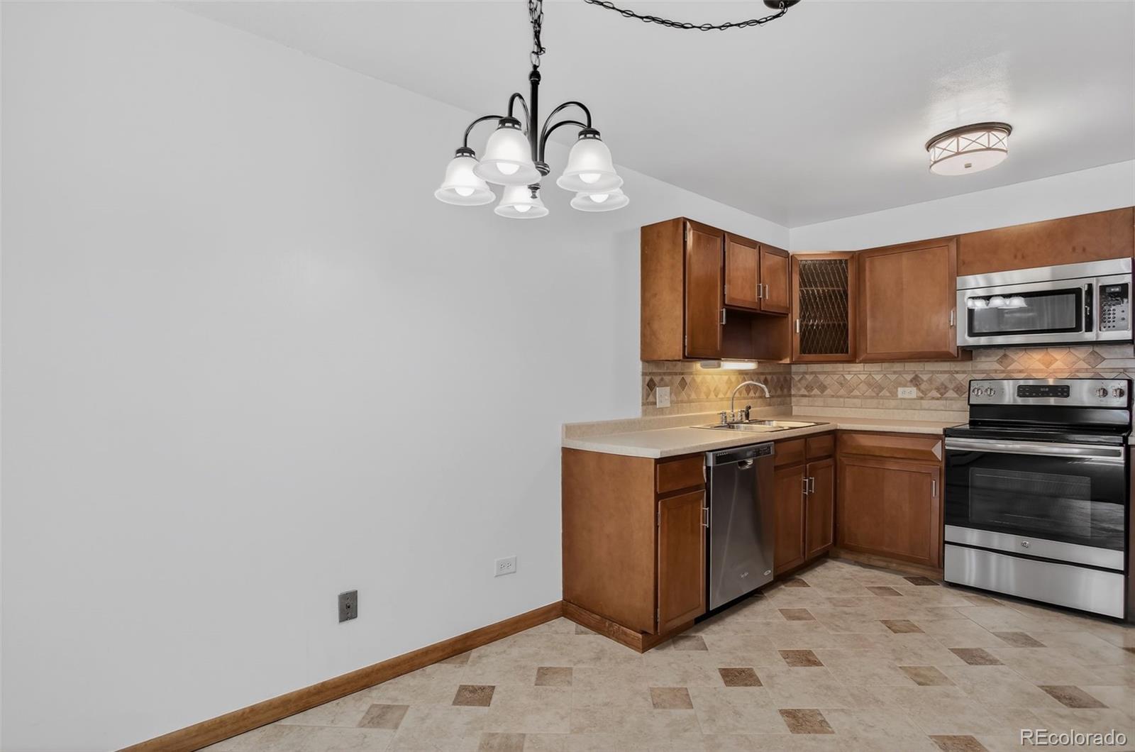 MLS Image #16 for 9150 e center avenue 12a,denver, Colorado