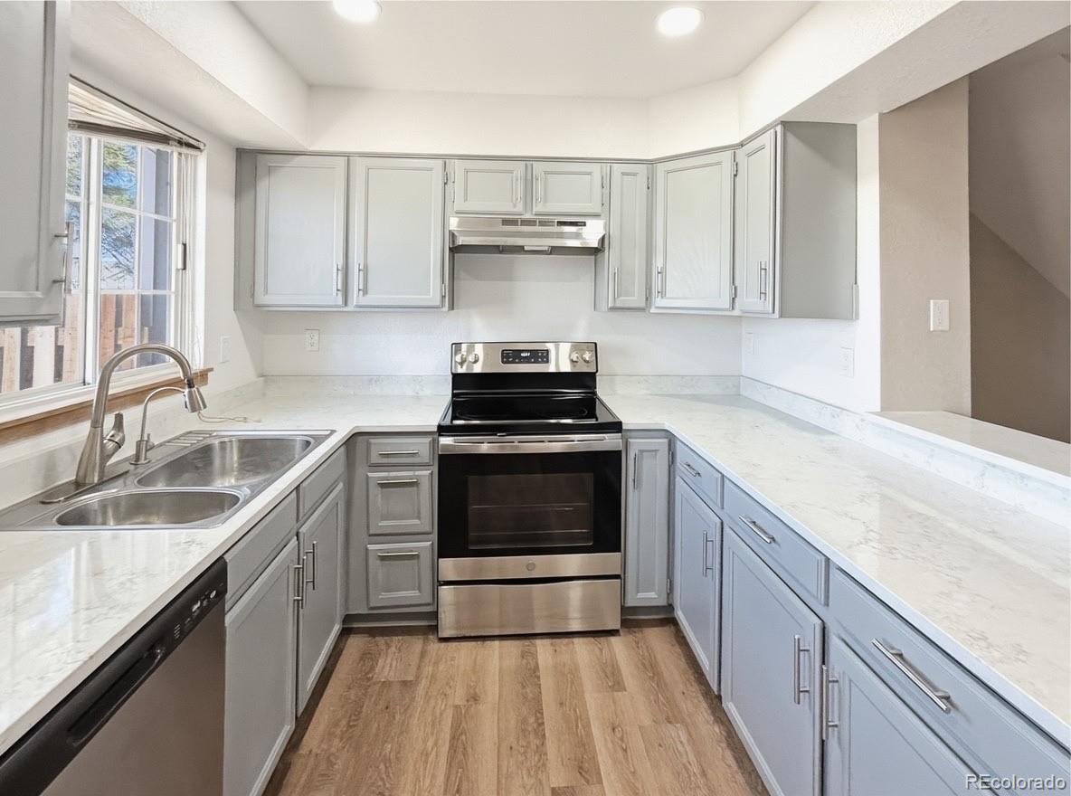 MLS Image #2 for 8215 s fillmore circle,littleton, Colorado