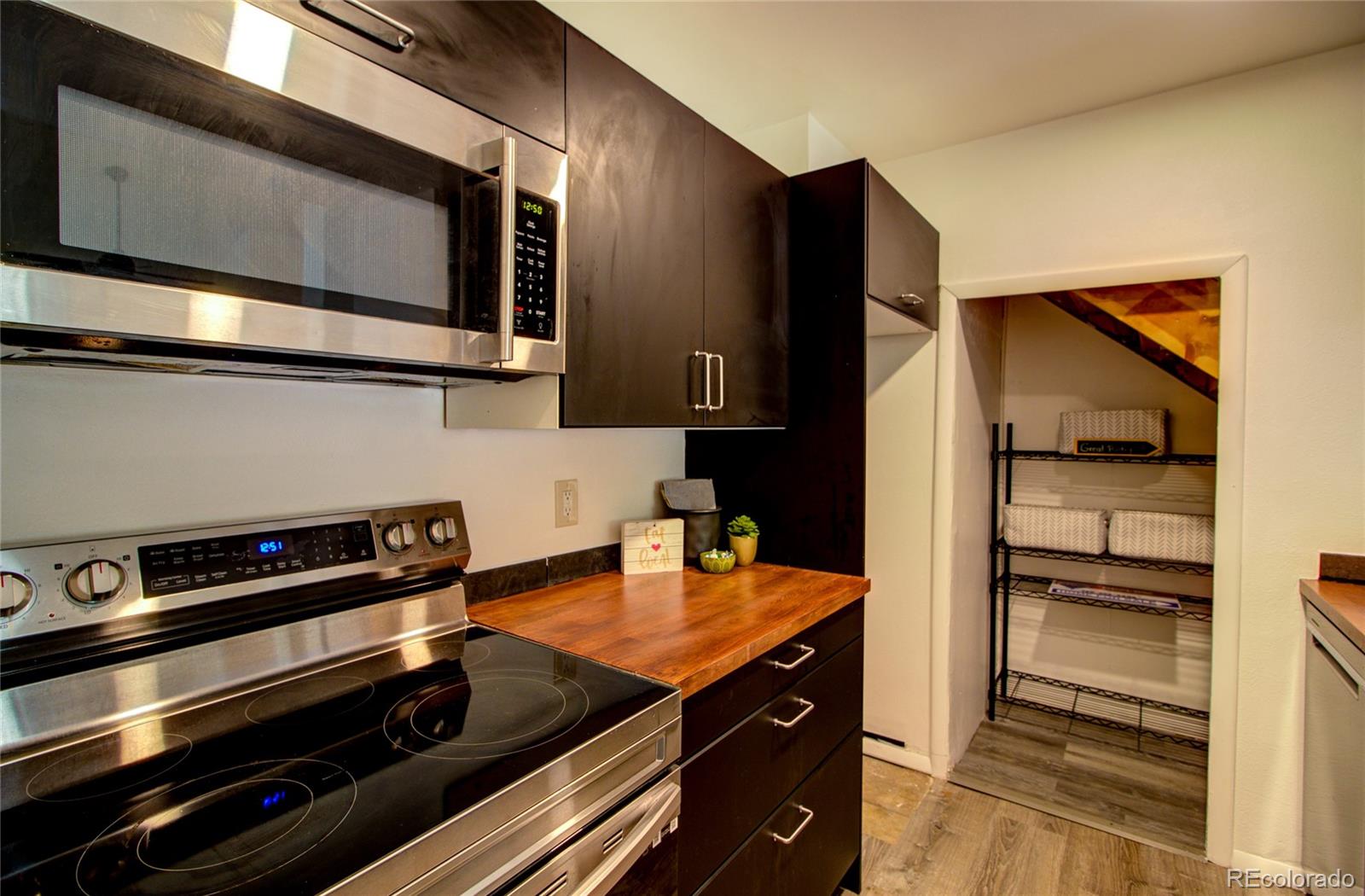 MLS Image #11 for 6660 e mississippi avenue,denver, Colorado