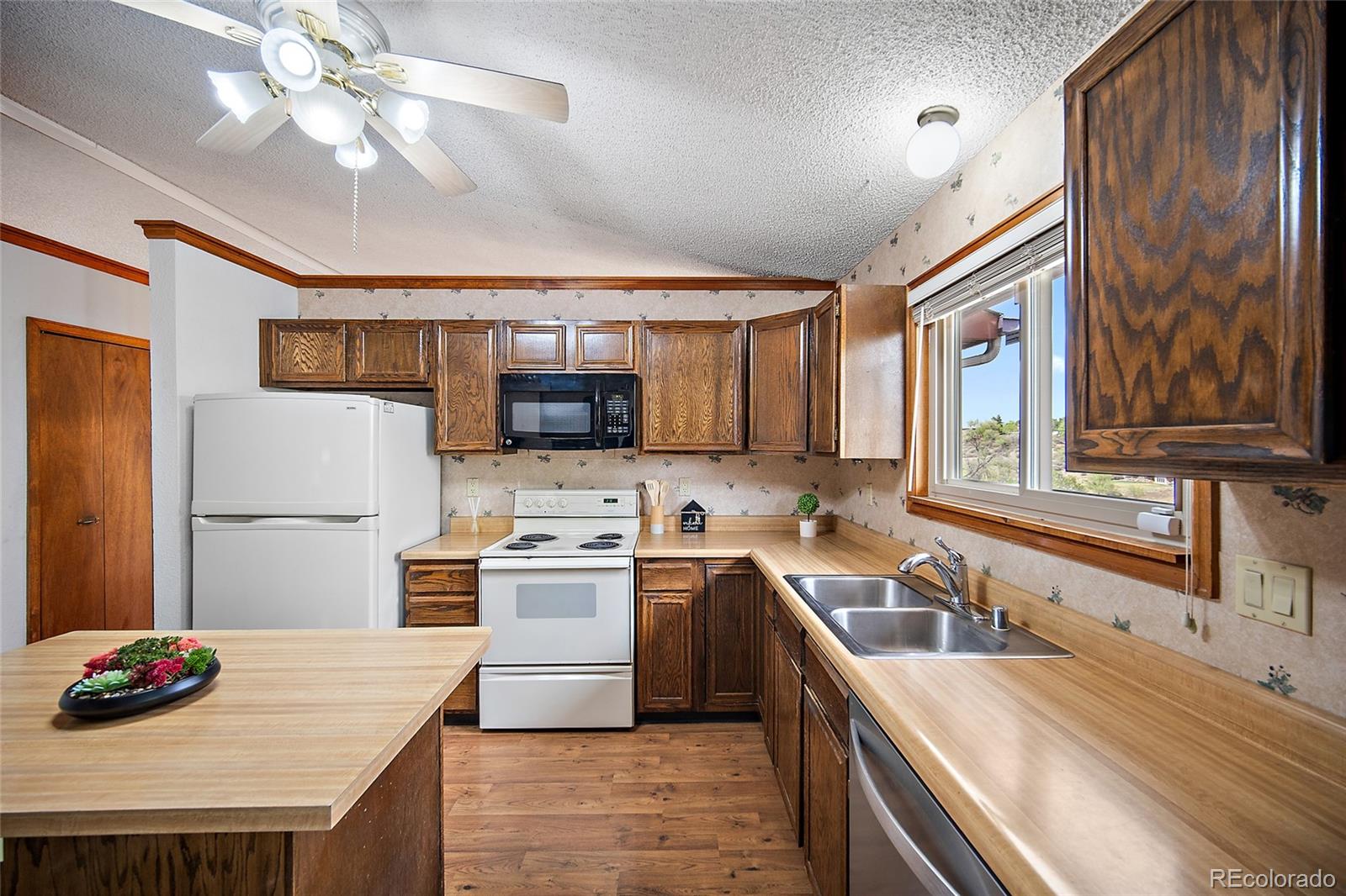 MLS Image #8 for 1453  friendship lane,colorado springs, Colorado