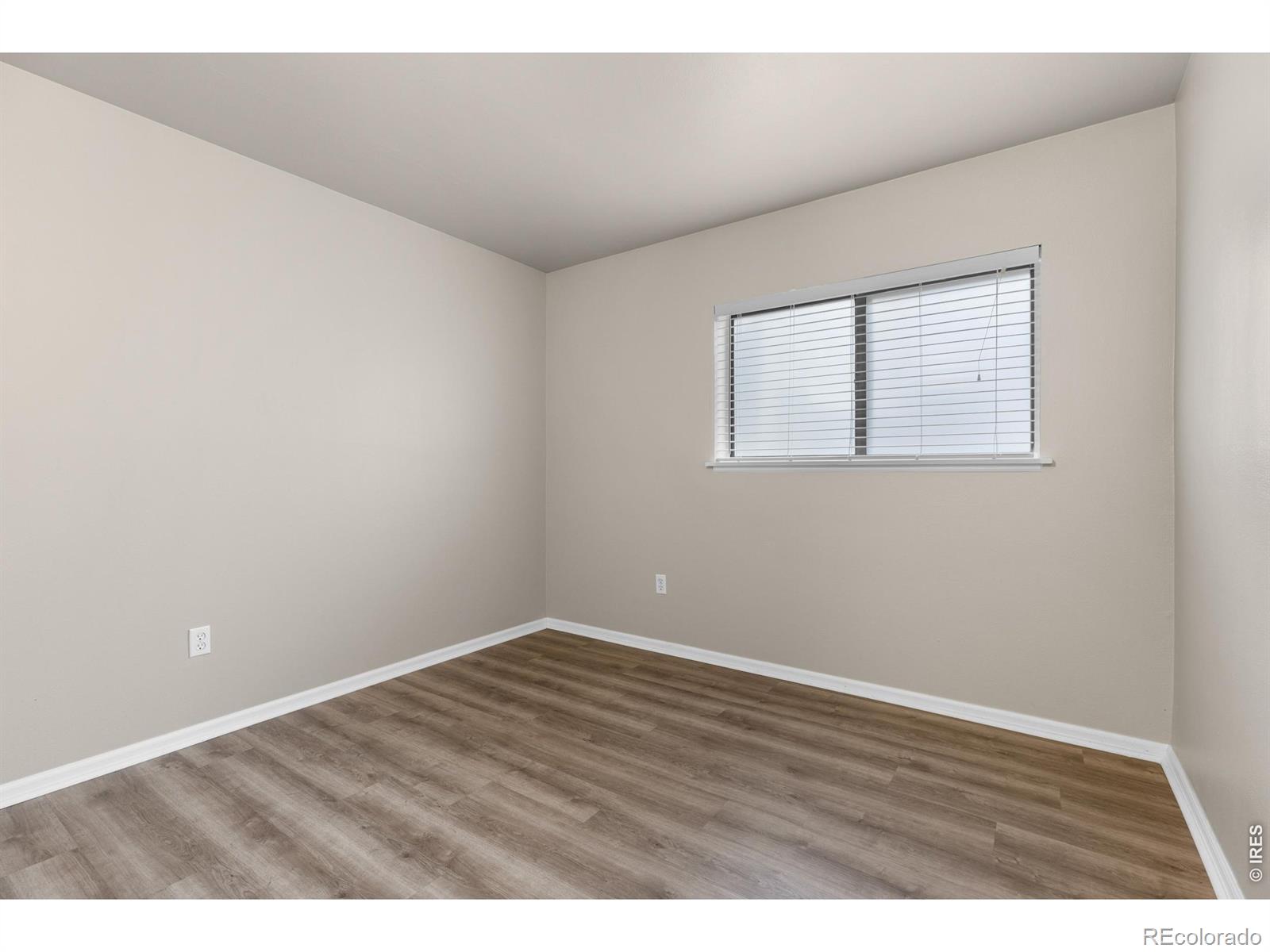 MLS Image #23 for 60 s boulder circle,boulder, Colorado