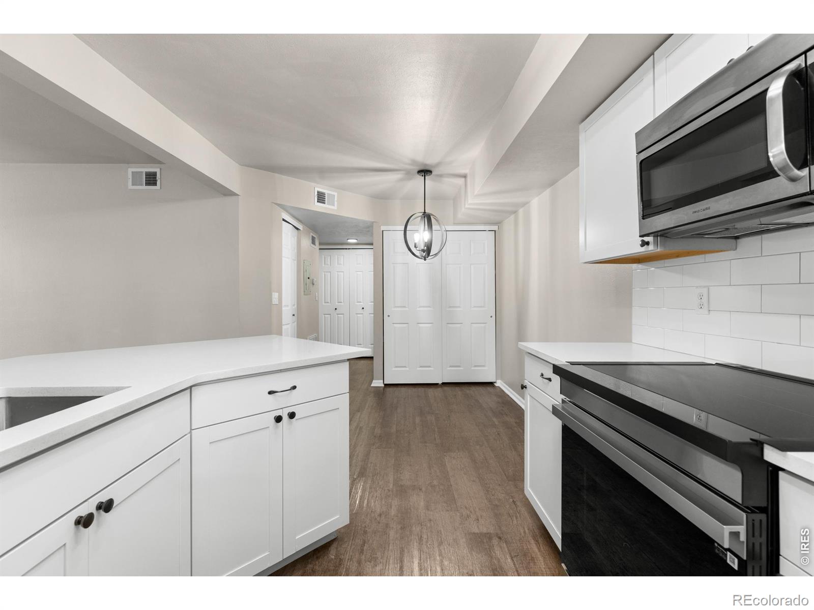 MLS Image #8 for 60 s boulder circle,boulder, Colorado
