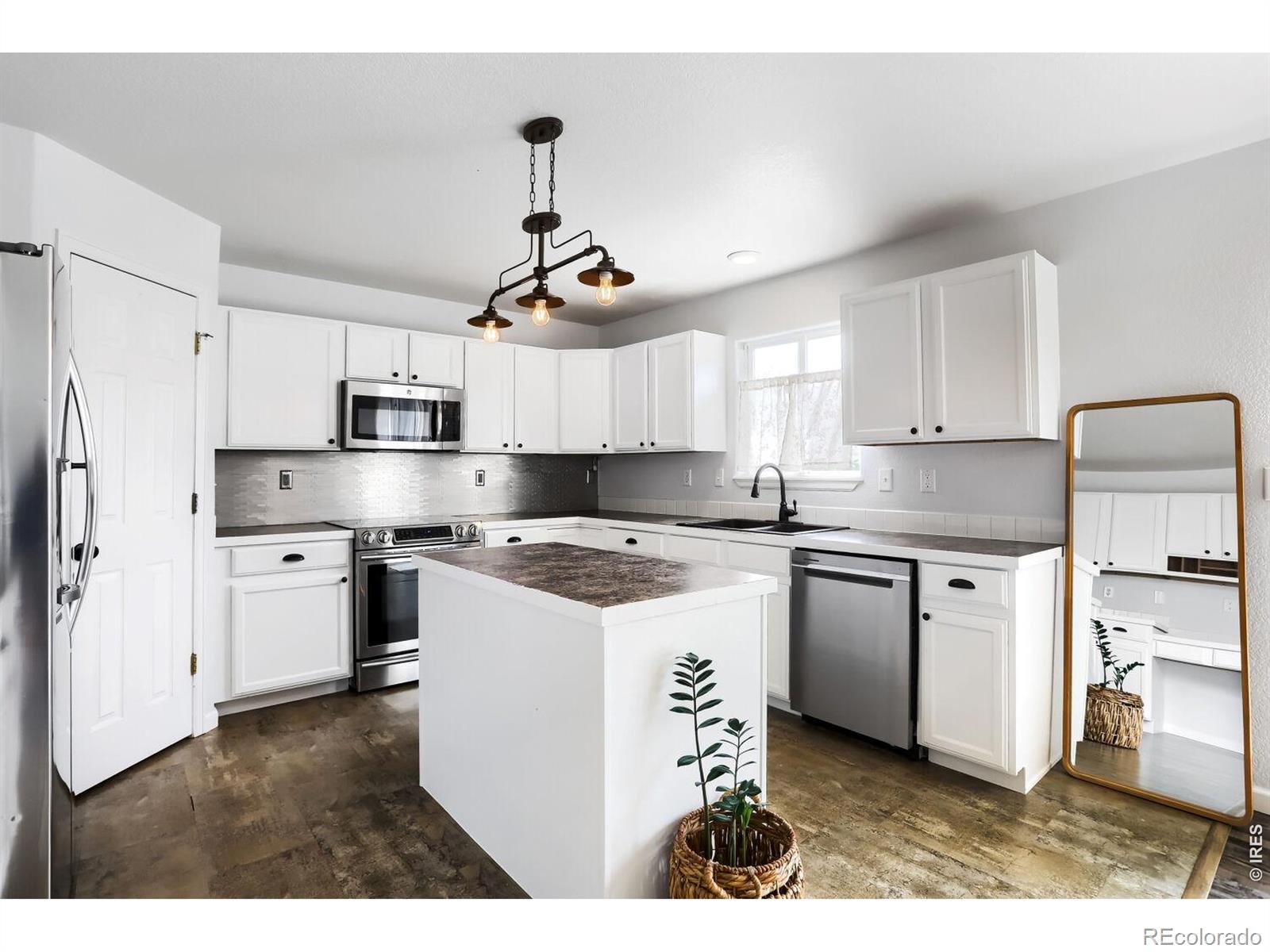 MLS Image #10 for 5316  bowersox parkway,firestone, Colorado