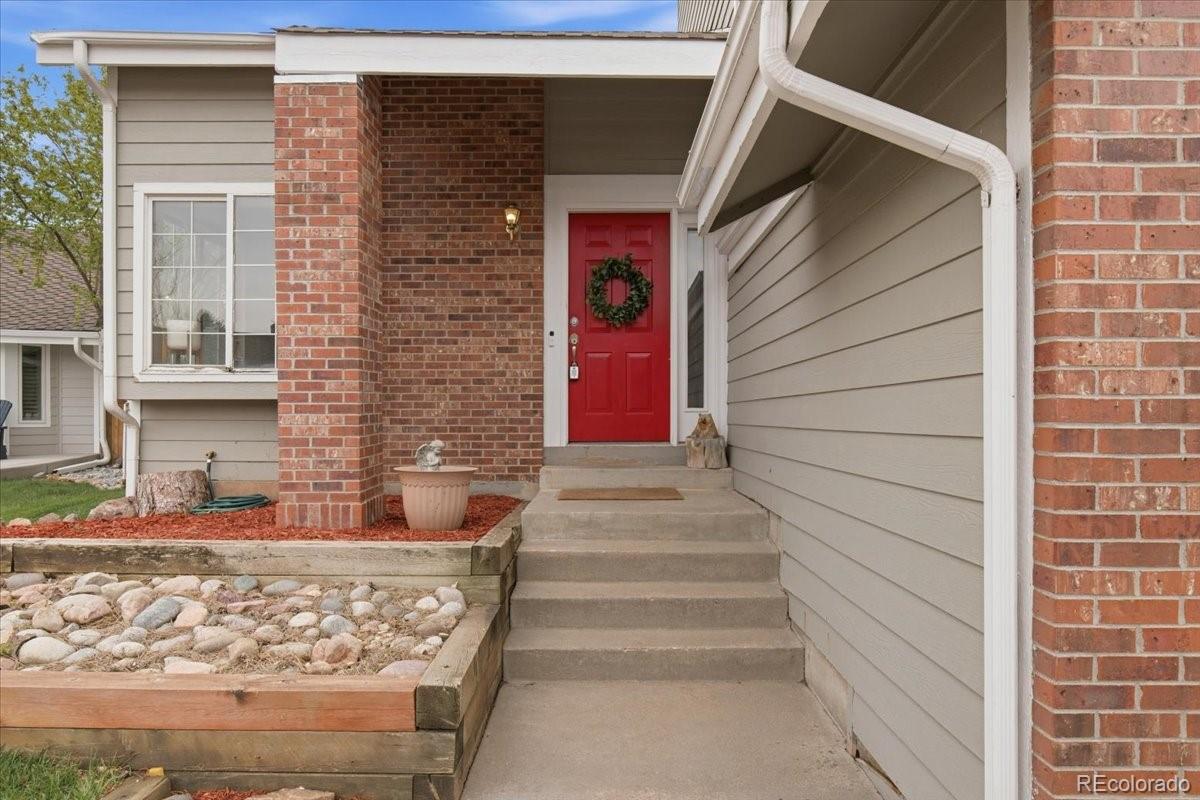 MLS Image #2 for 11  long spur,littleton, Colorado