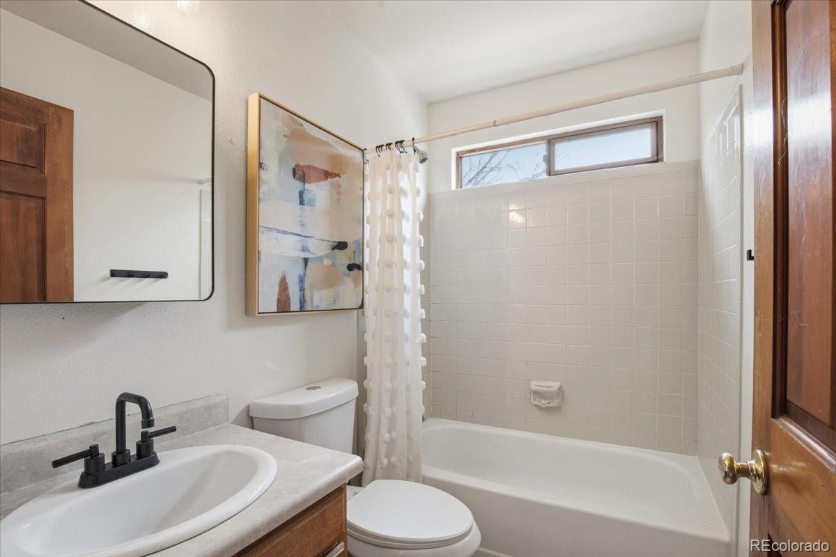 MLS Image #21 for 11  long spur,littleton, Colorado