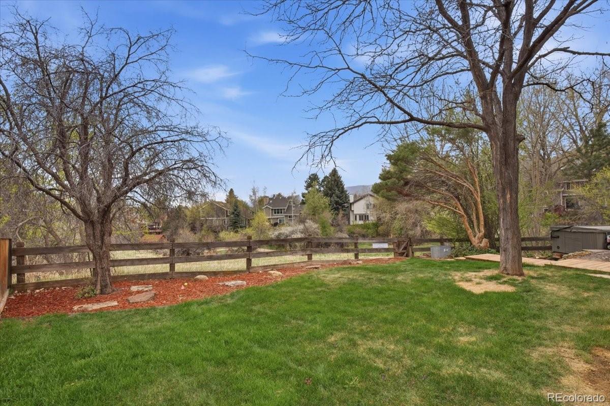 MLS Image #26 for 11  long spur,littleton, Colorado
