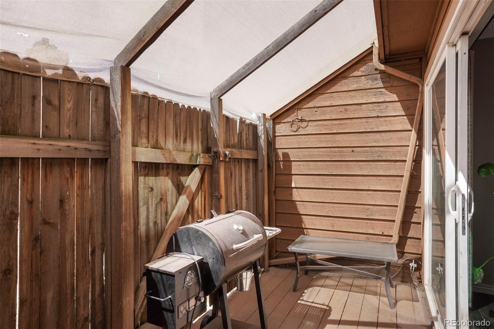 MLS Image #17 for 2469  devonshire court,denver, Colorado