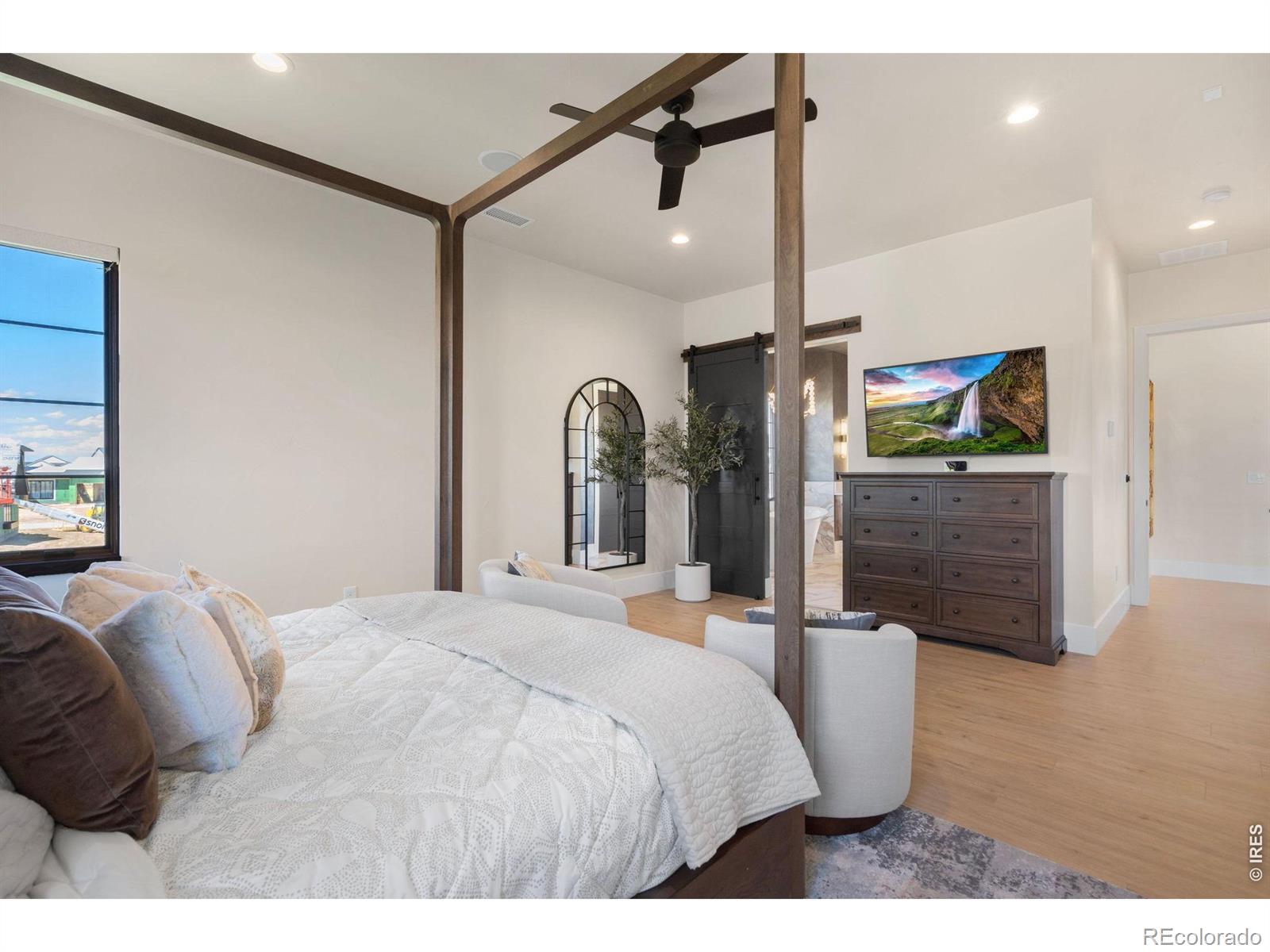 MLS Image #23 for 1501  flowering tree court,windsor, Colorado