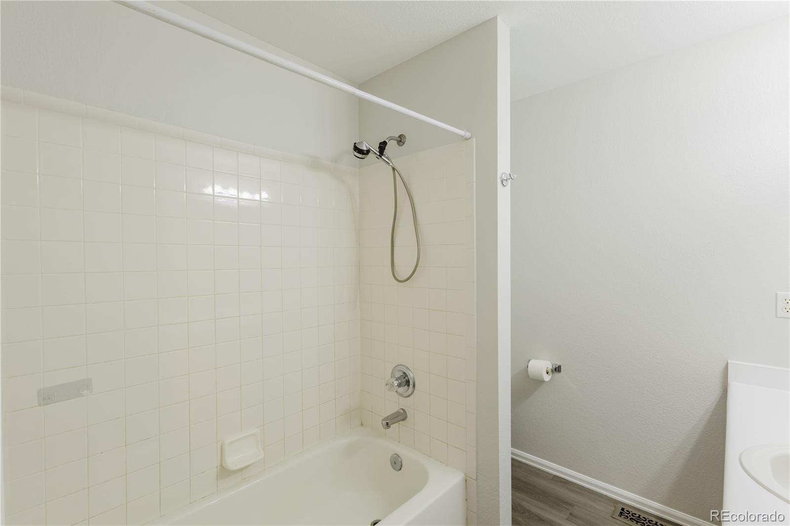 MLS Image #23 for 2180 s uravan street,aurora, Colorado