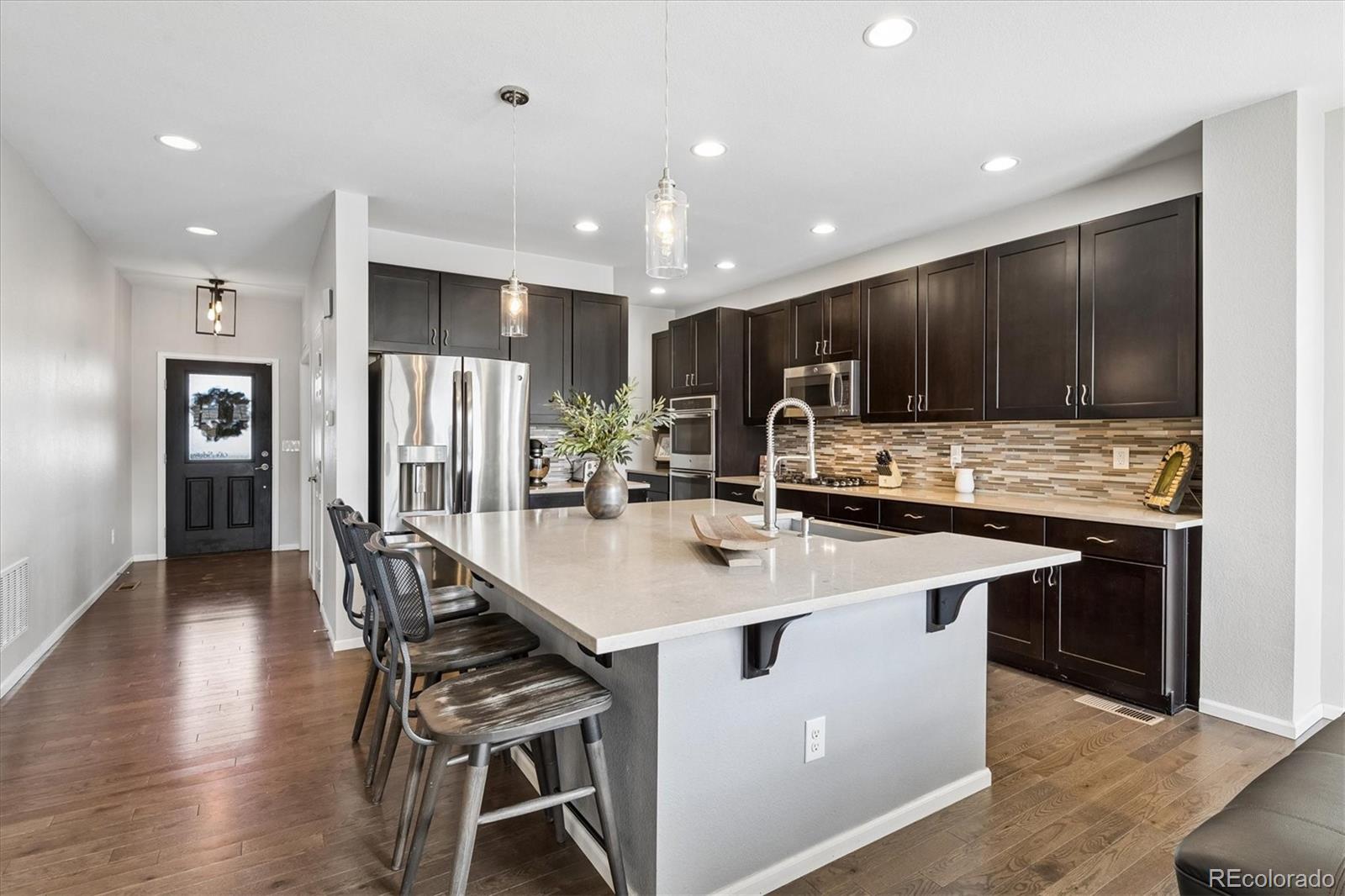 MLS Image #5 for 9353  iron mountain way,arvada, Colorado