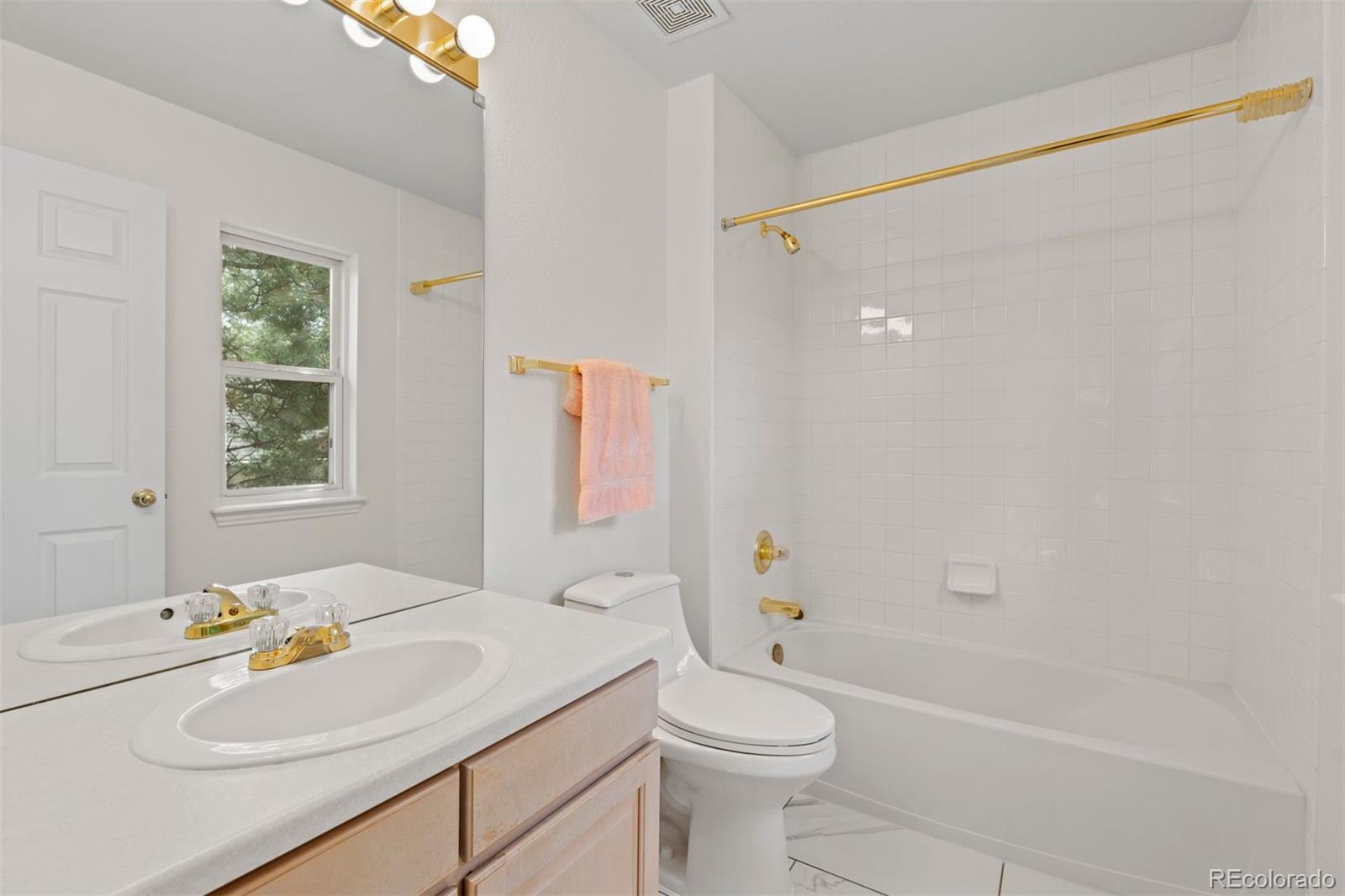 MLS Image #23 for 1011 s valentia street,denver, Colorado