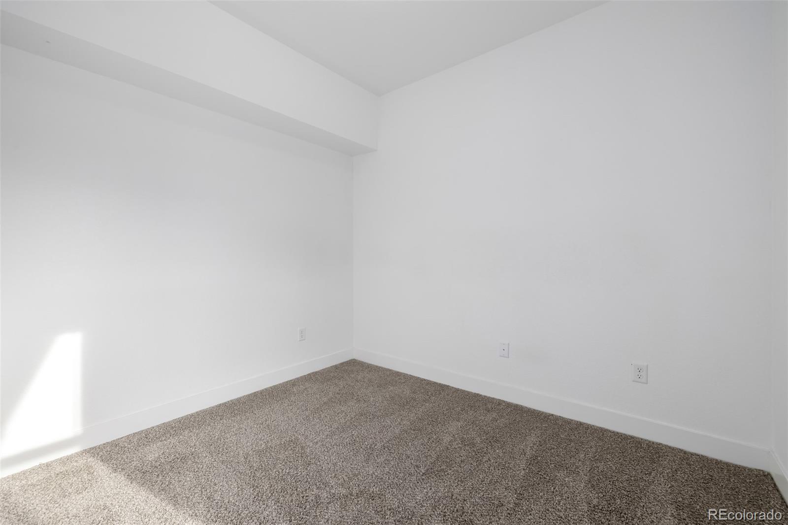 MLS Image #25 for 6936  eliot street,denver, Colorado