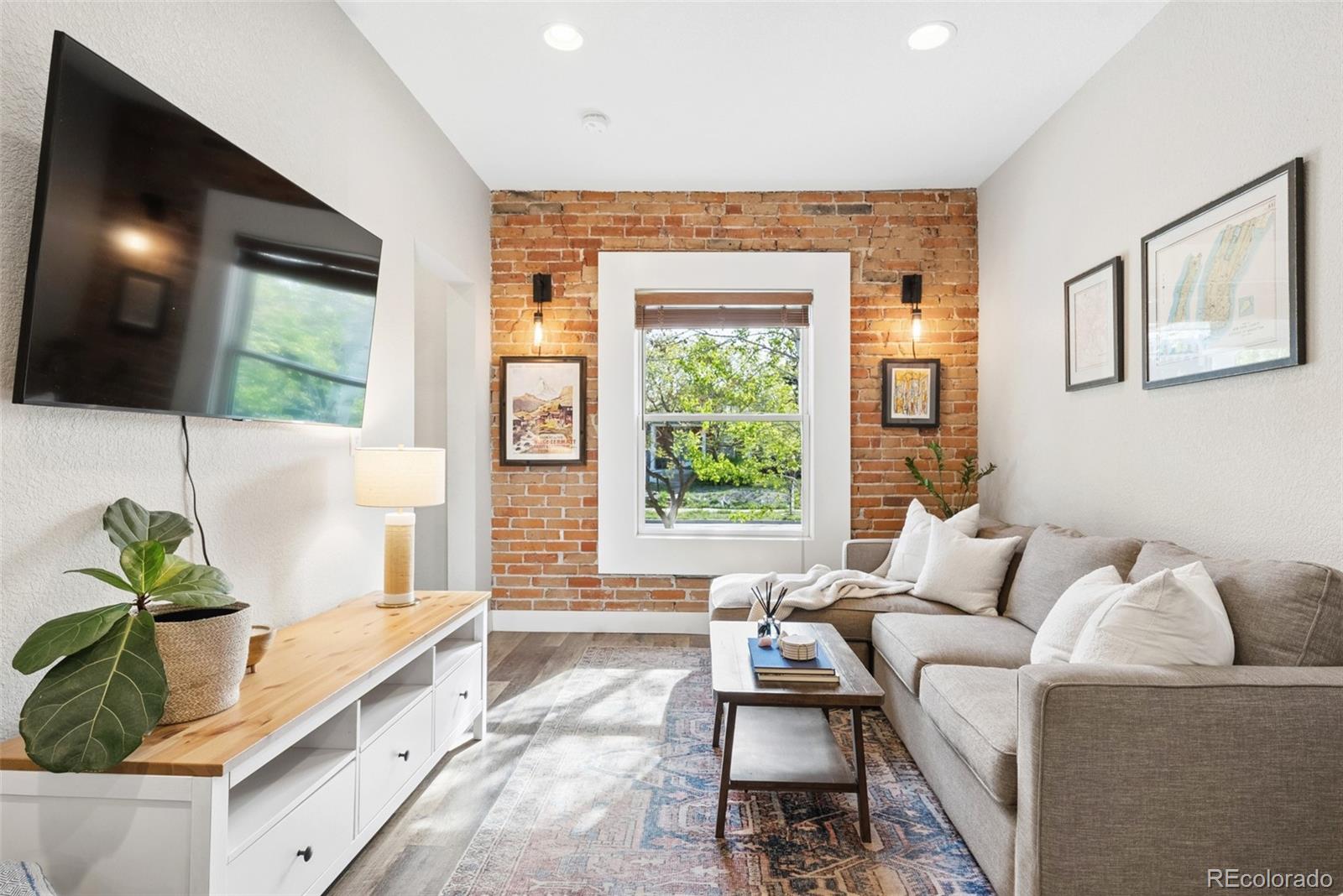 MLS Image #2 for 425 n corona street,denver, Colorado