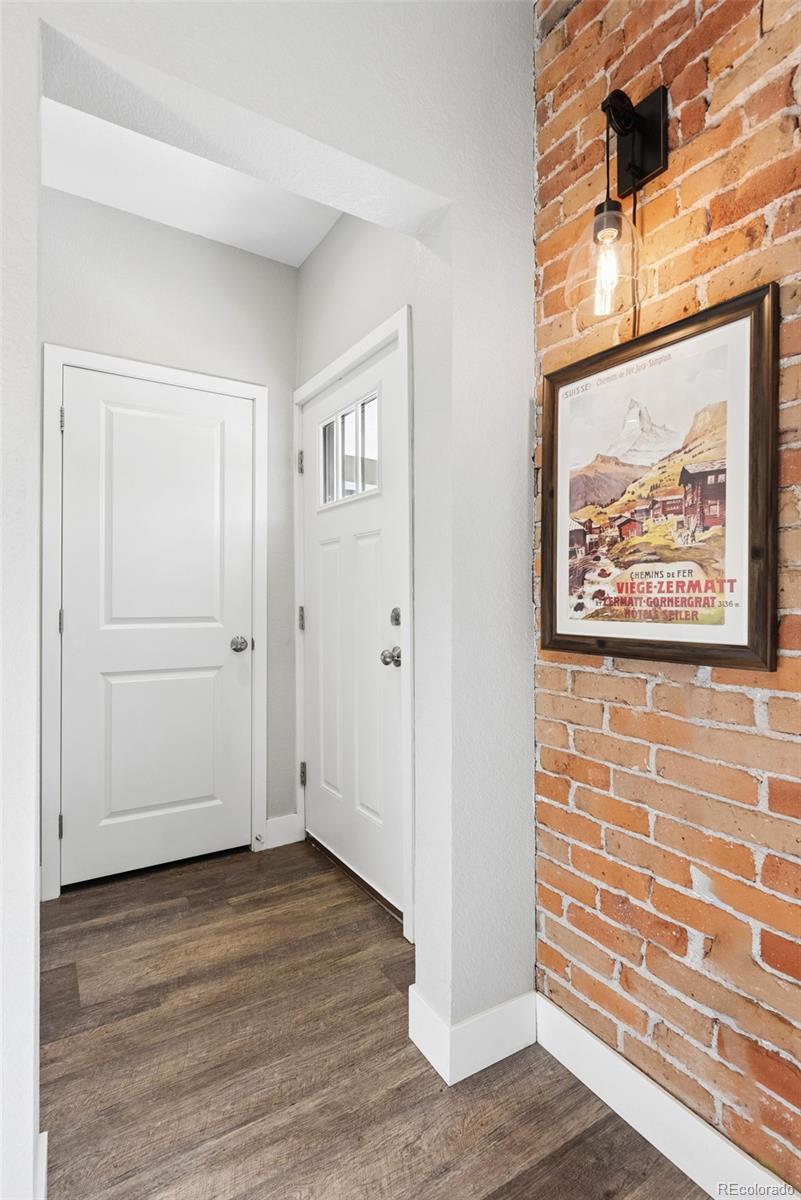 MLS Image #3 for 425 n corona street,denver, Colorado