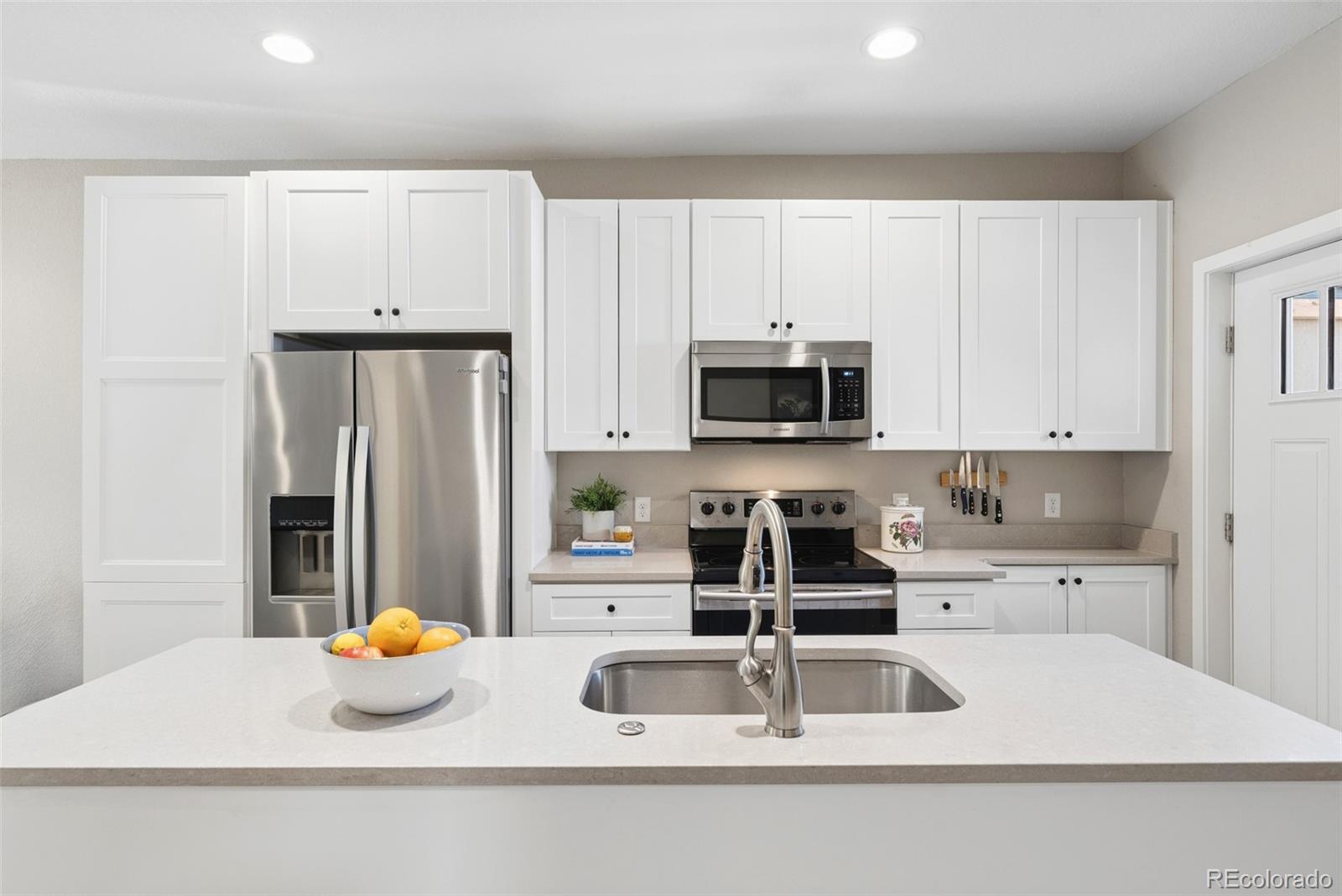 MLS Image #7 for 425 n corona street,denver, Colorado