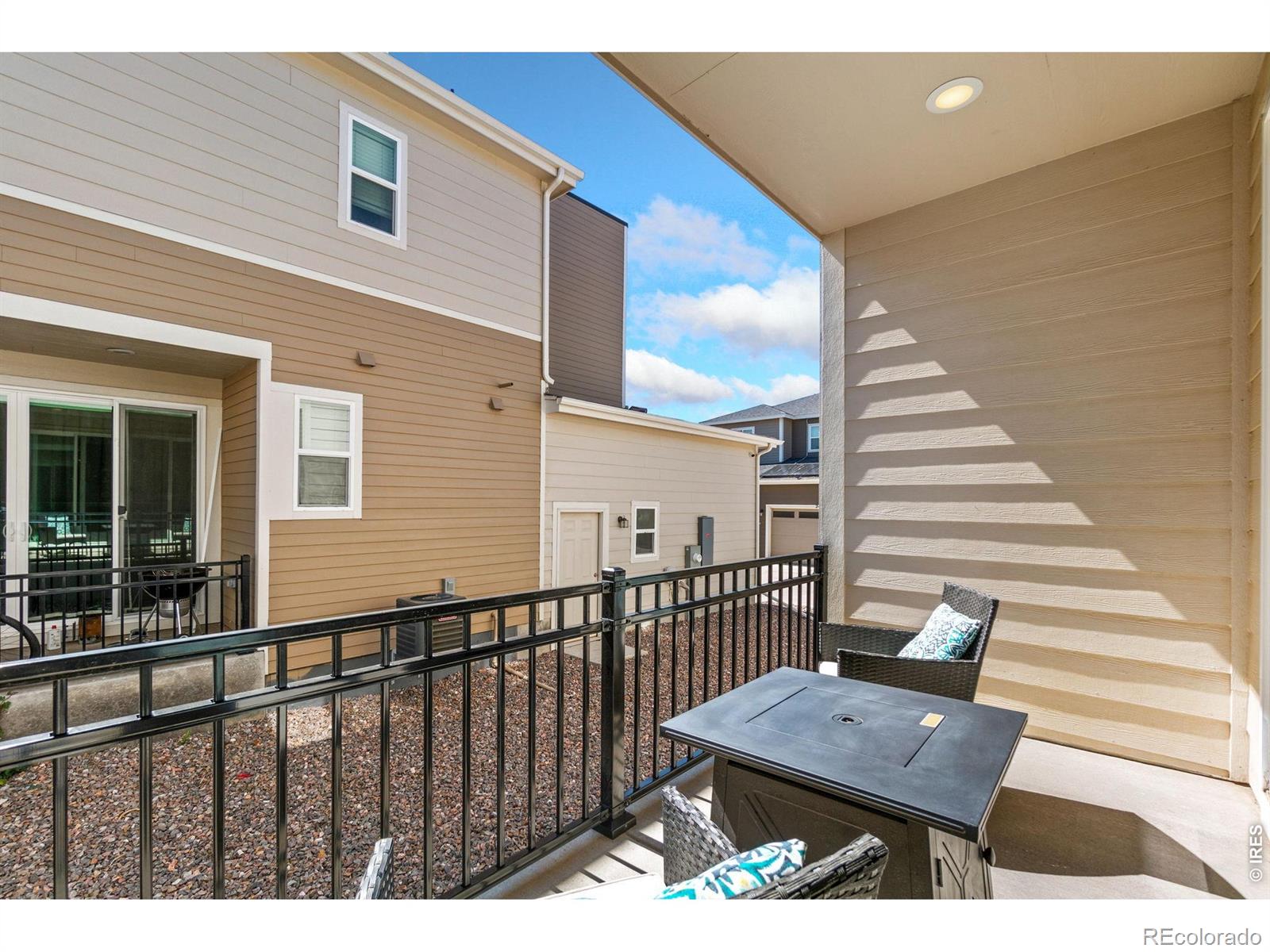 MLS Image #17 for 24351 e 41st avenue,aurora, Colorado