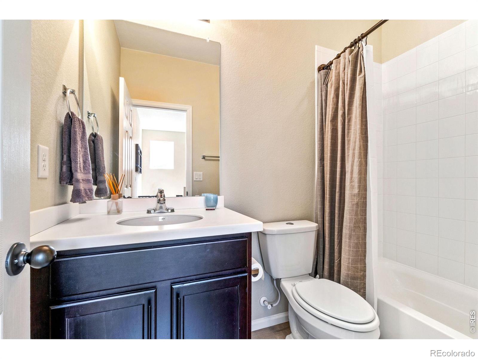 MLS Image #18 for 24351 e 41st avenue,aurora, Colorado