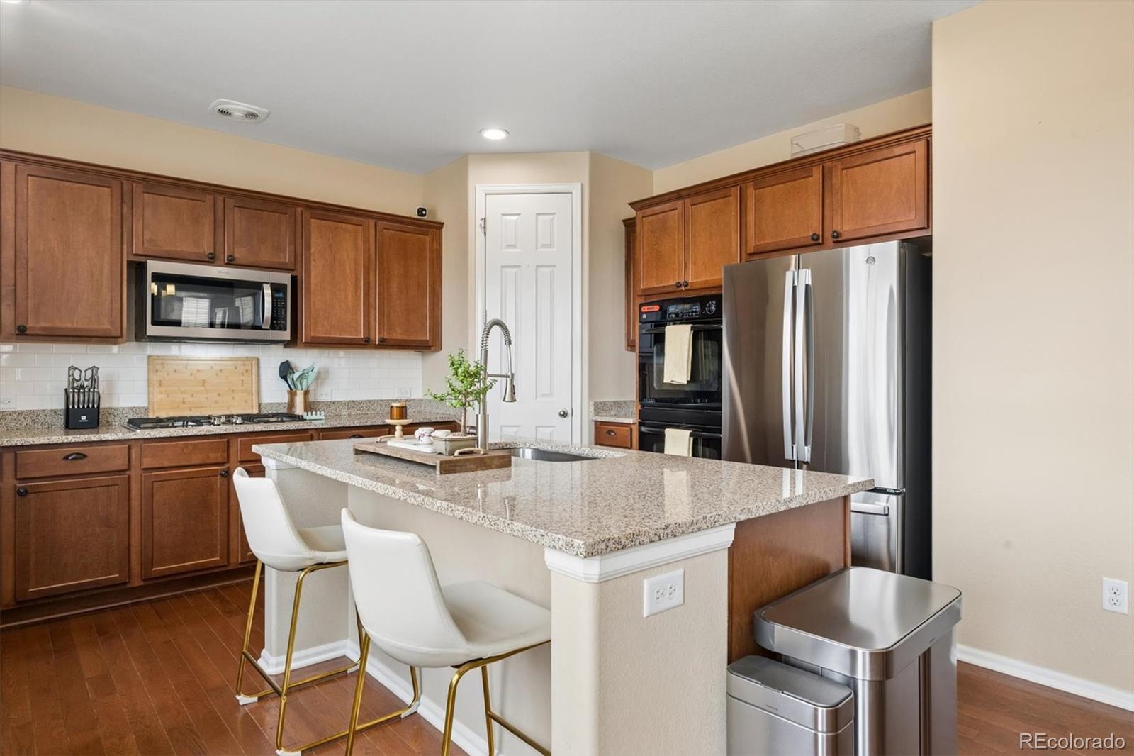 MLS Image #13 for 5072 s netherland way,centennial, Colorado