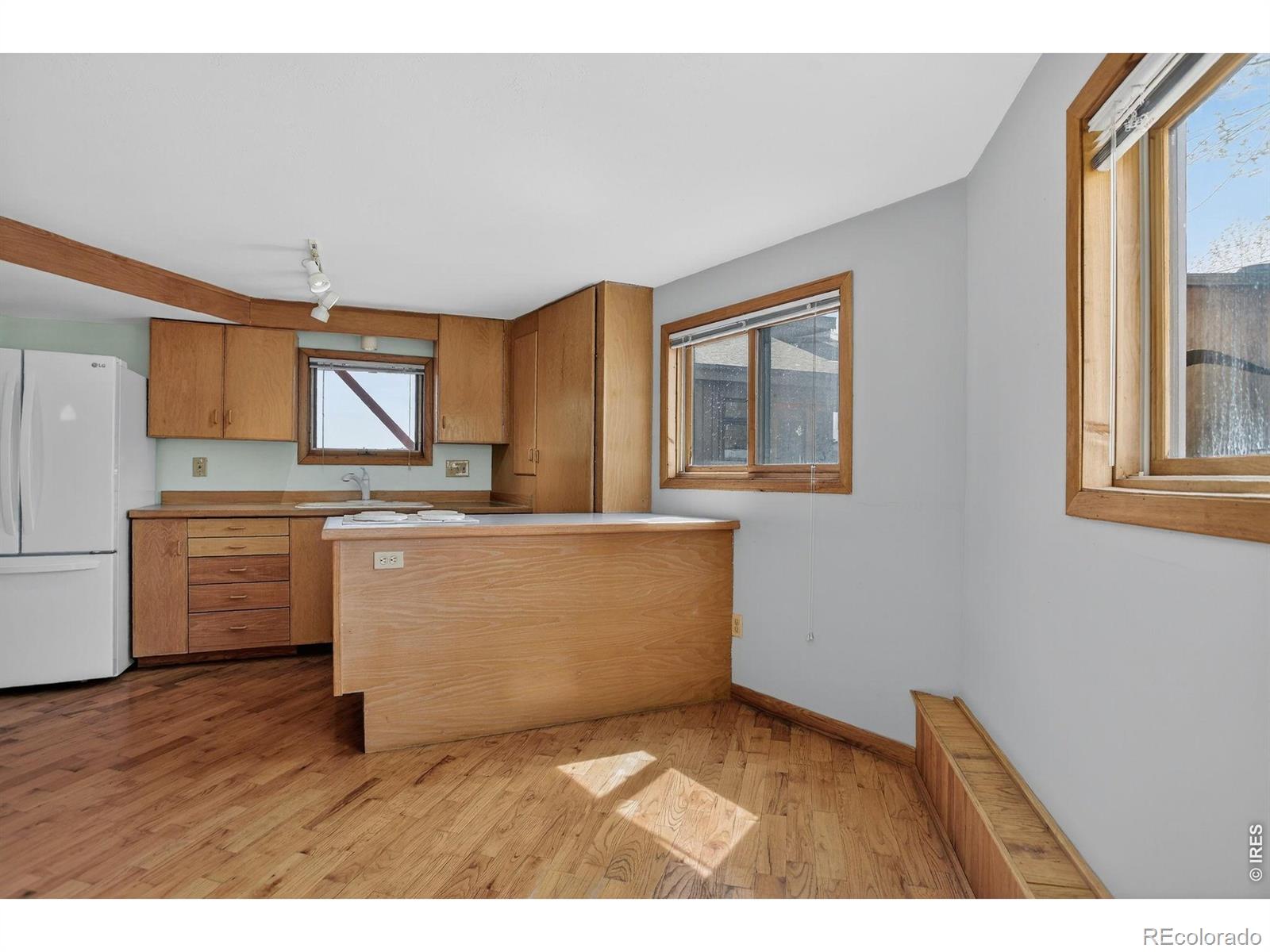 MLS Image #5 for 215  ewald avenue,lyons, Colorado