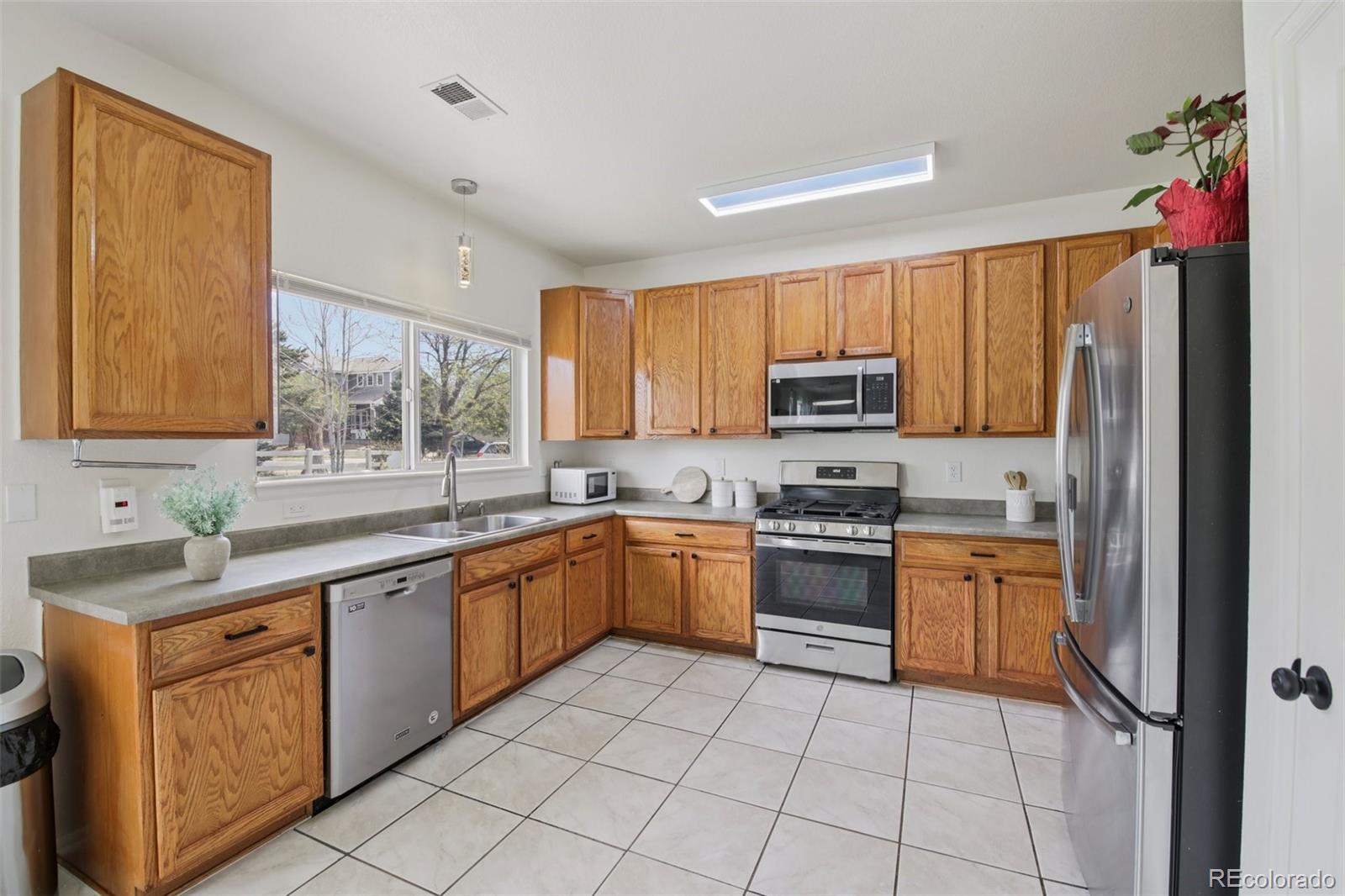 MLS Image #11 for 14883 e maple place,aurora, Colorado