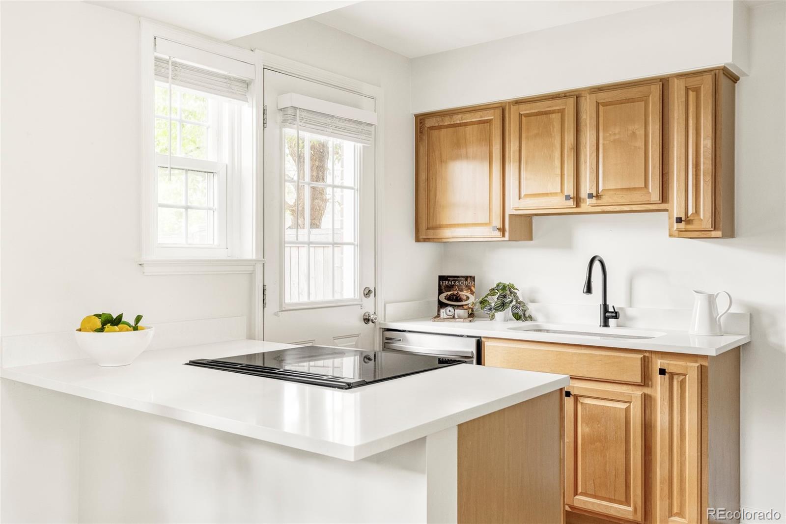 MLS Image #11 for 1240  krameria street,denver, Colorado