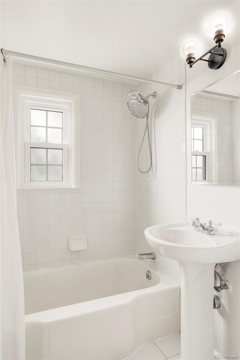 MLS Image #19 for 1240  krameria street,denver, Colorado