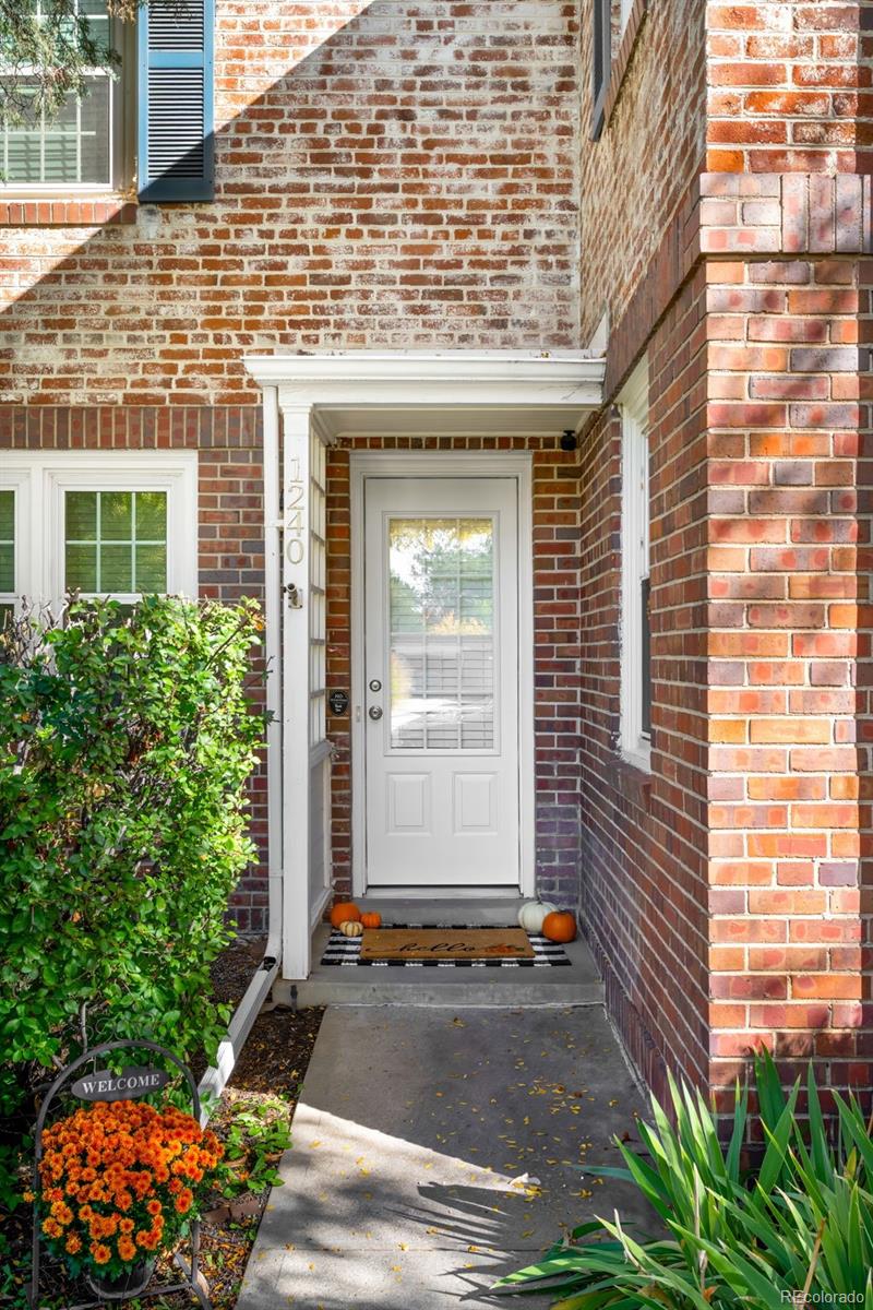 MLS Image #2 for 1240  krameria street,denver, Colorado