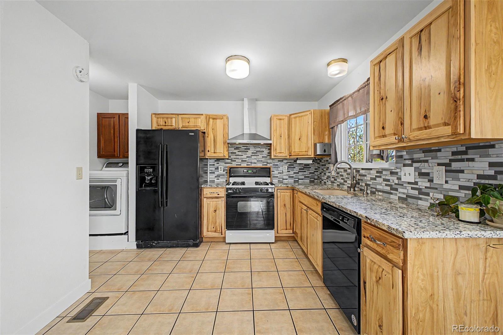MLS Image #11 for 642  howe circle,castle rock, Colorado