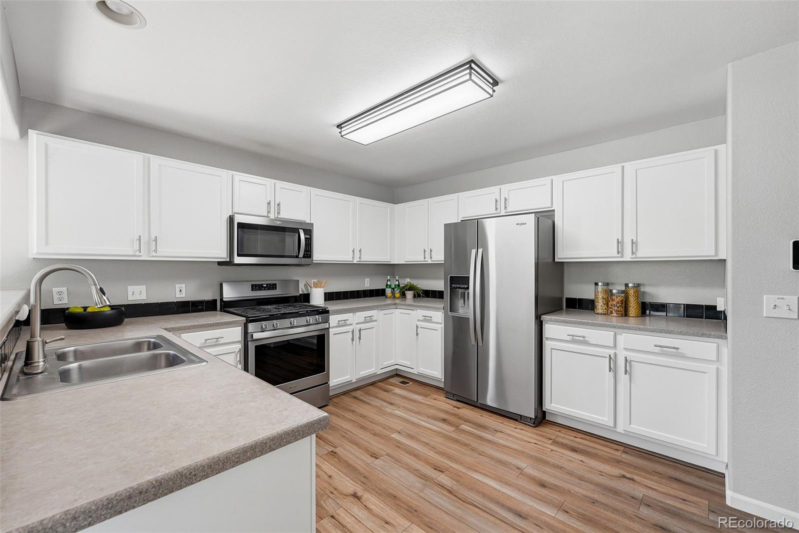MLS Image #11 for 22150 e milan place,aurora, Colorado