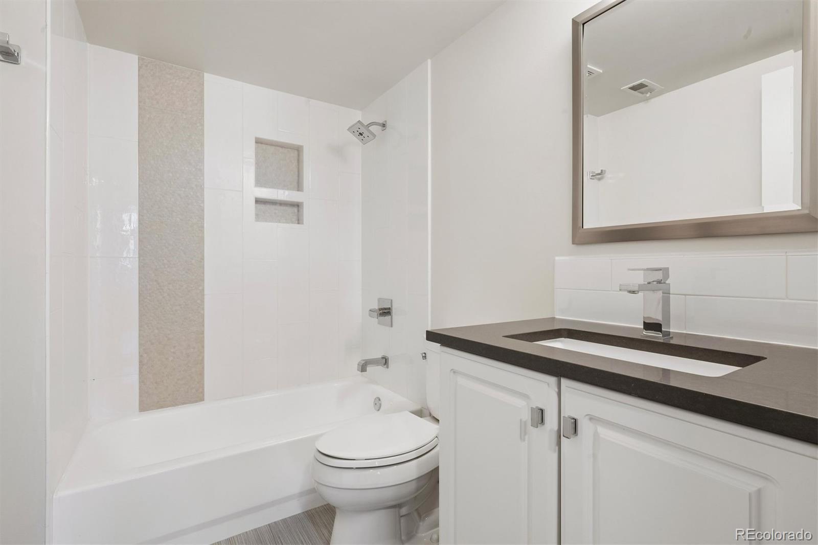 MLS Image #14 for 335  detroit street 303,denver, Colorado