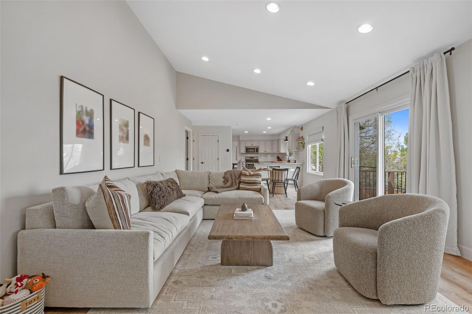 MLS Image #14 for 9272 s crestmore way,highlands ranch, Colorado