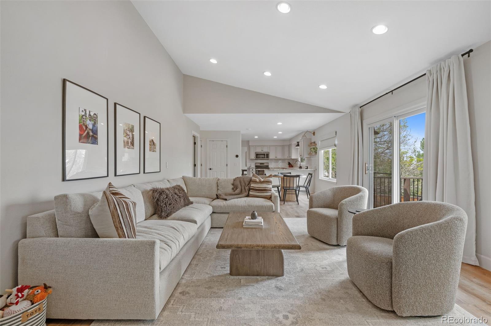 MLS Image #17 for 9272 s crestmore way,highlands ranch, Colorado