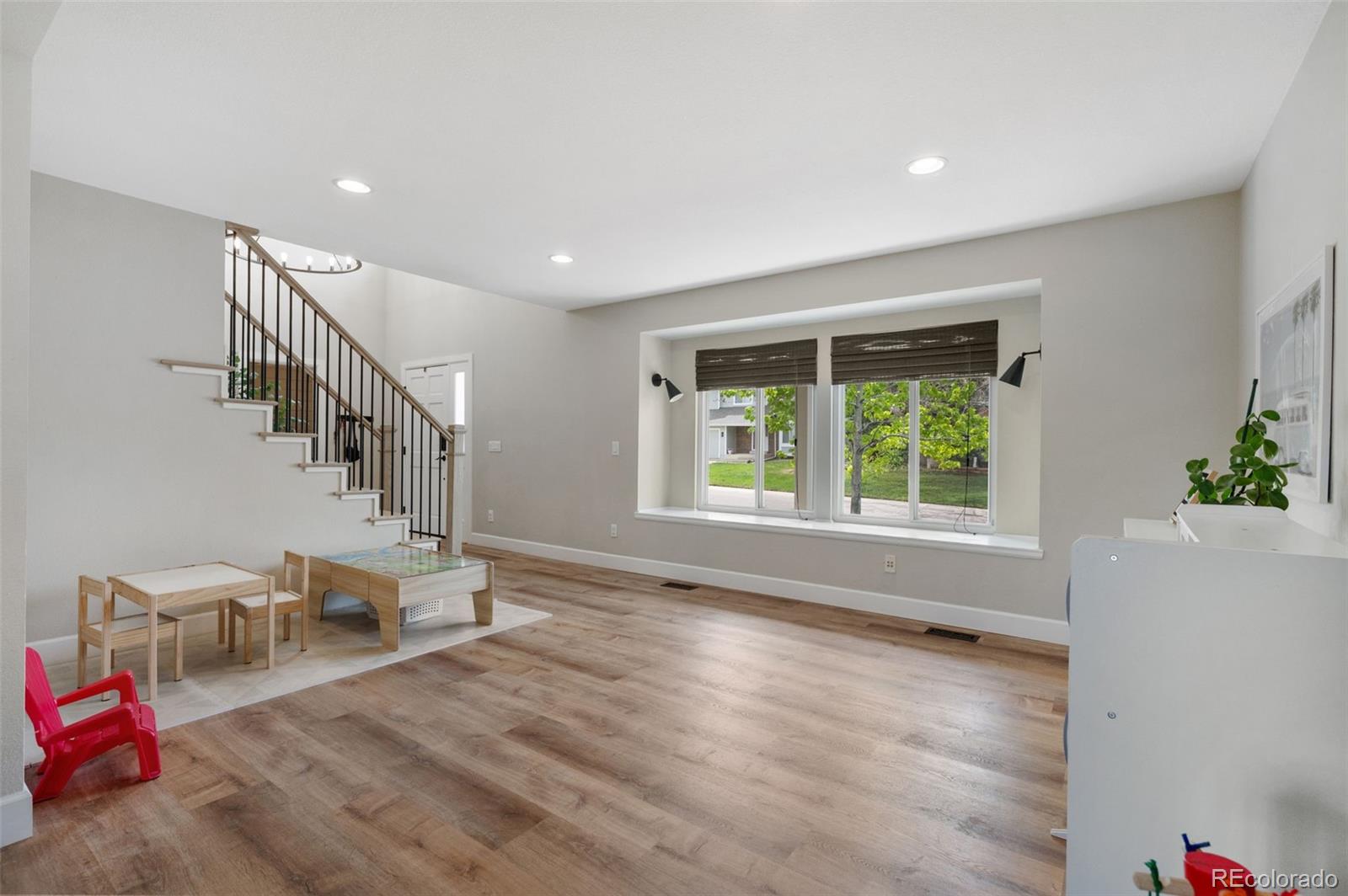 MLS Image #5 for 9272 s crestmore way,highlands ranch, Colorado