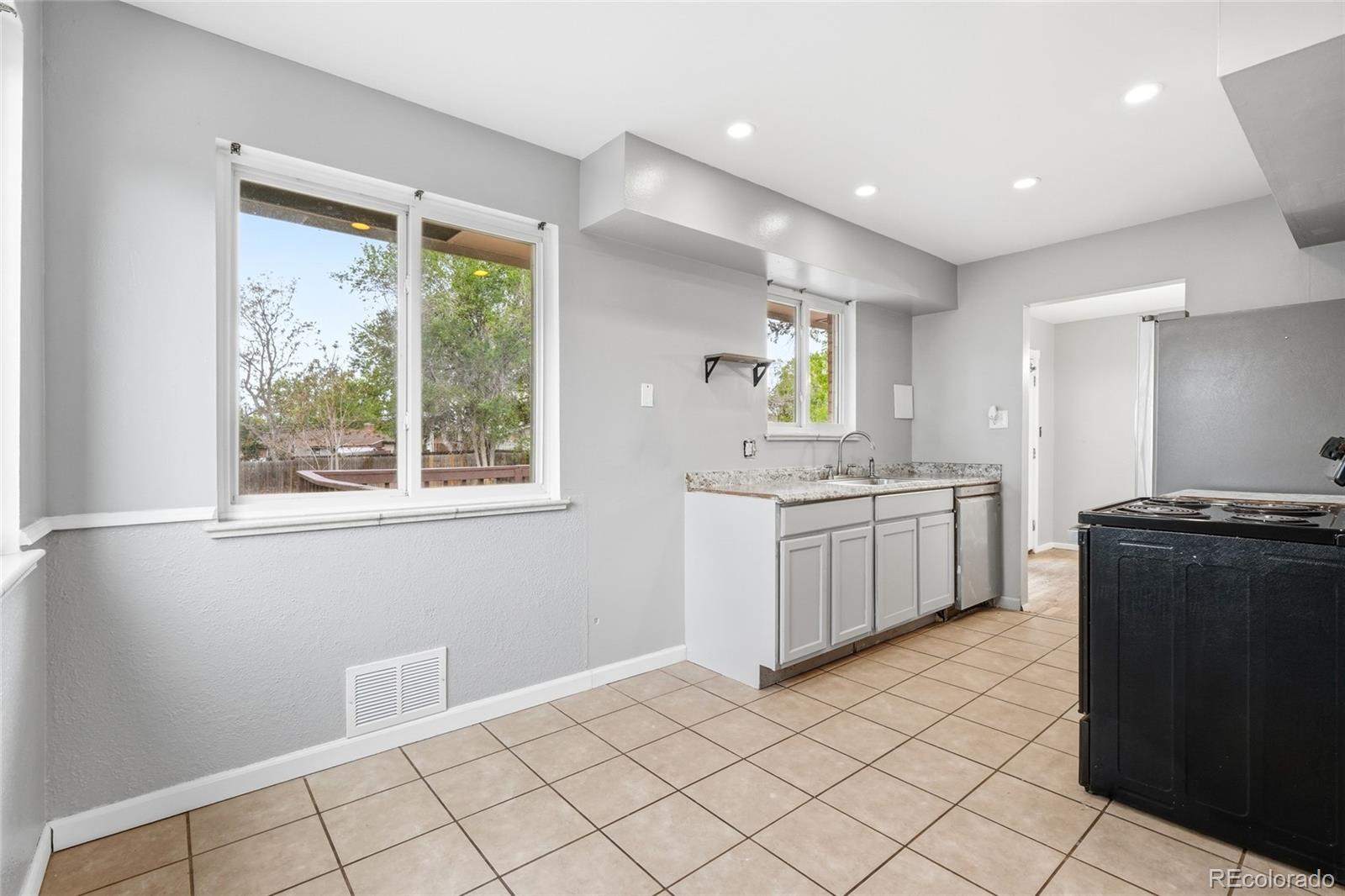 MLS Image #5 for 8701  oakwood street,westminster, Colorado