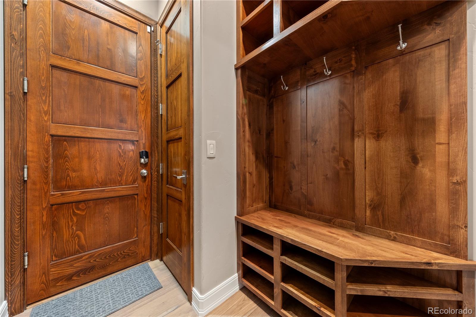 MLS Image #14 for 2217  rainbows end point,colorado springs, Colorado