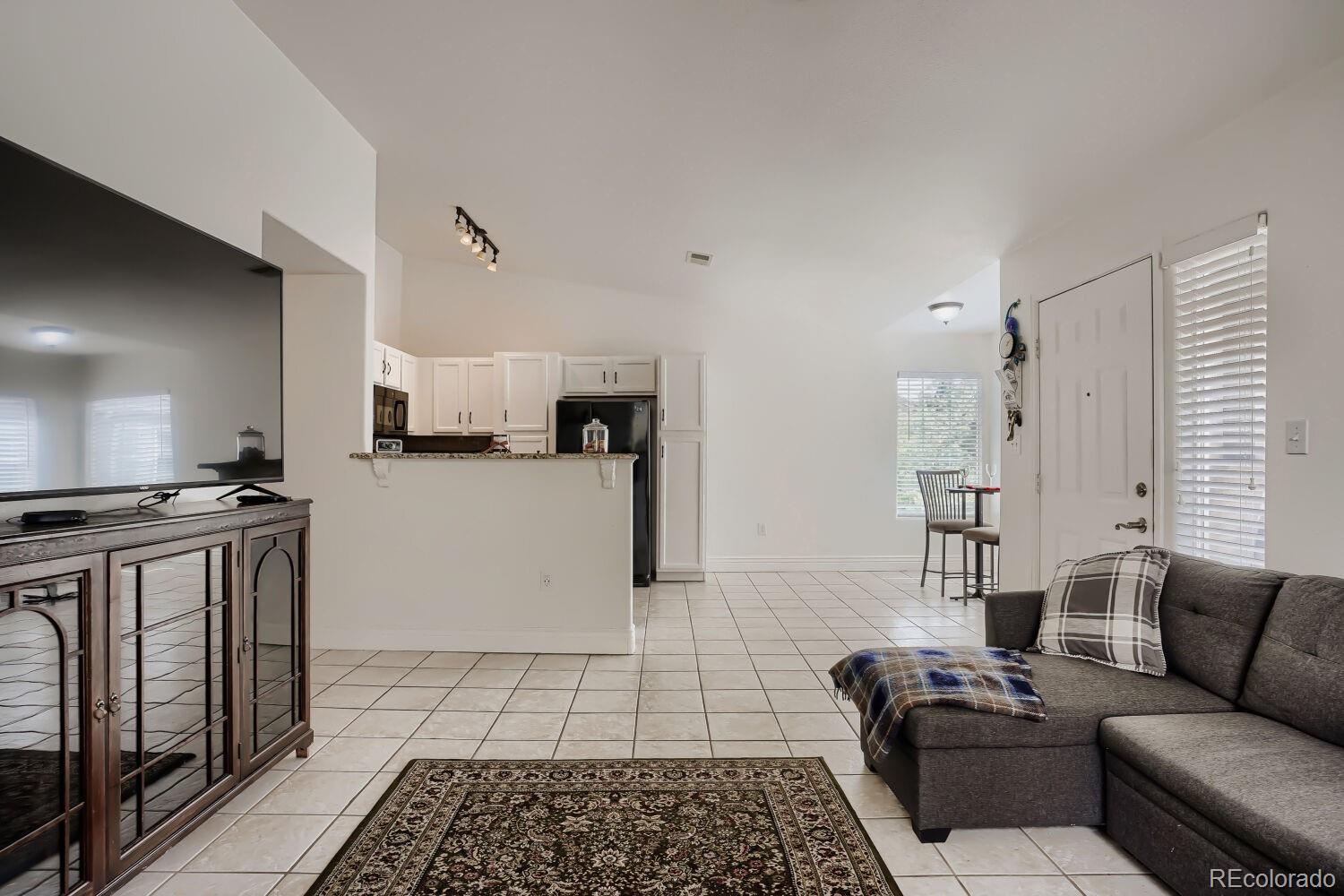 MLS Image #3 for 8437  thunder ridge way,highlands ranch, Colorado