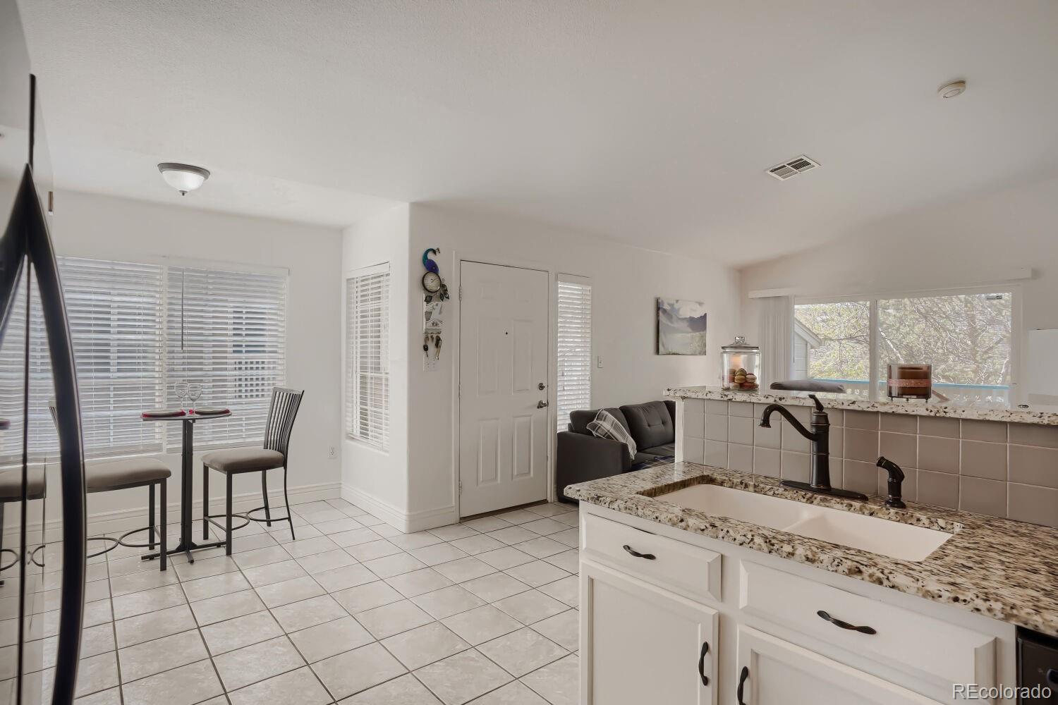 MLS Image #8 for 8437  thunder ridge way,highlands ranch, Colorado
