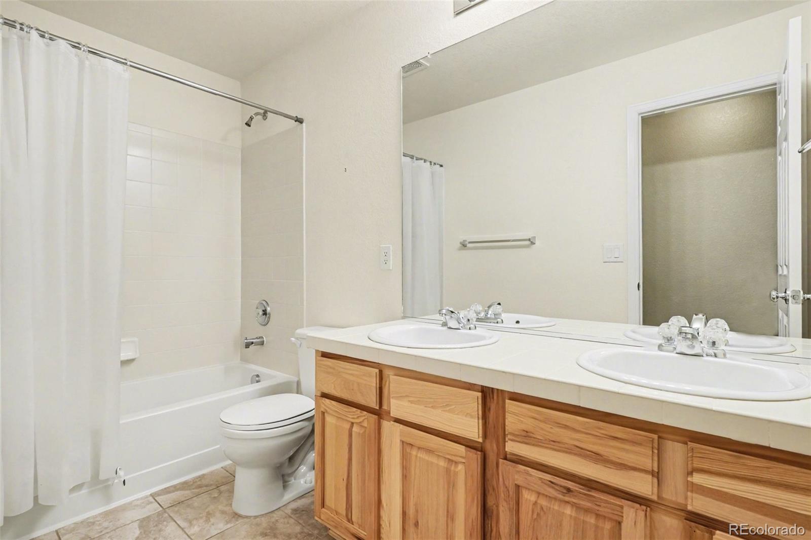 MLS Image #17 for 22753 e briarwood place,aurora, Colorado