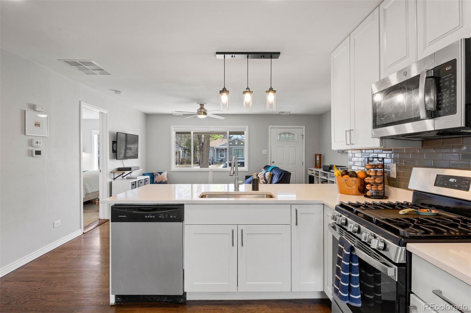 MLS Image #6 for 1729  jamaica street,aurora, Colorado
